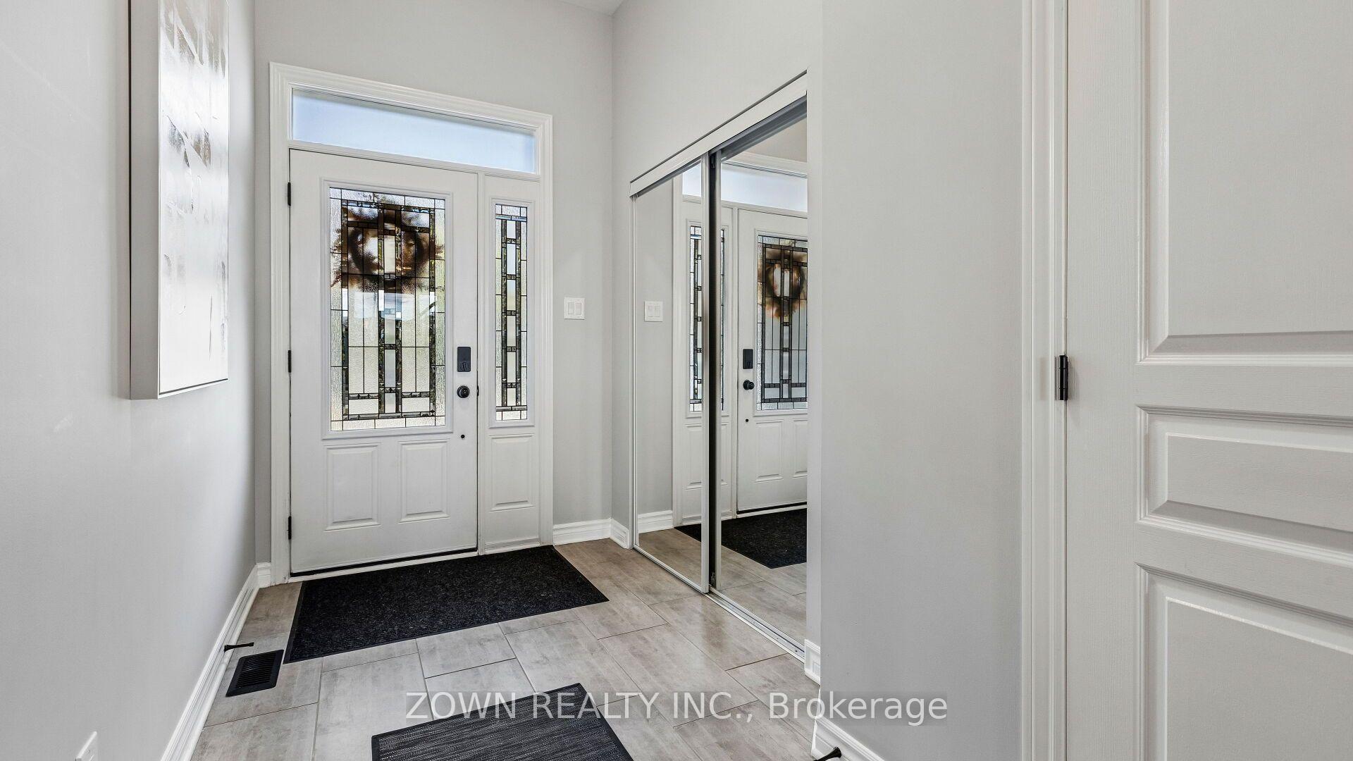 Photo 5 of 233 Sittelle Private, Ottawa, Fallingbrook/Gardenway South — HOMEH