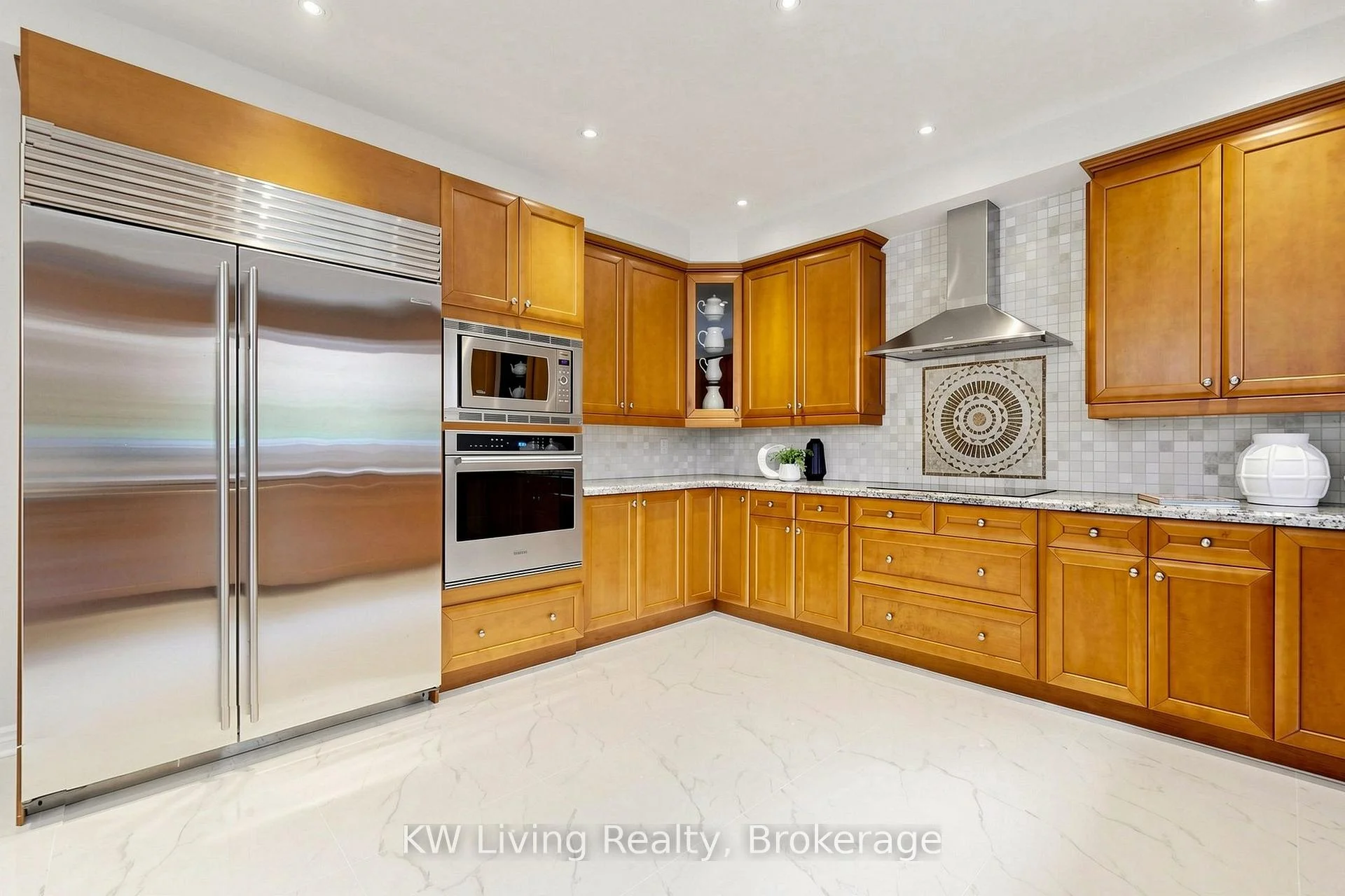 Photo 29 of 53 Brookshill Crescent, Richmond Hill, Bayview Hill — HOMEH