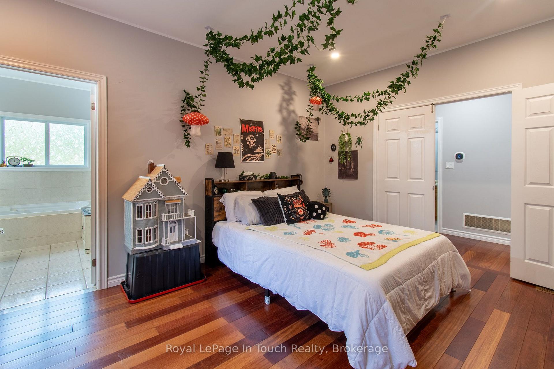 Photo 19 of 58 Oliver Drive, Tiny, Rural Tiny — HOMEH