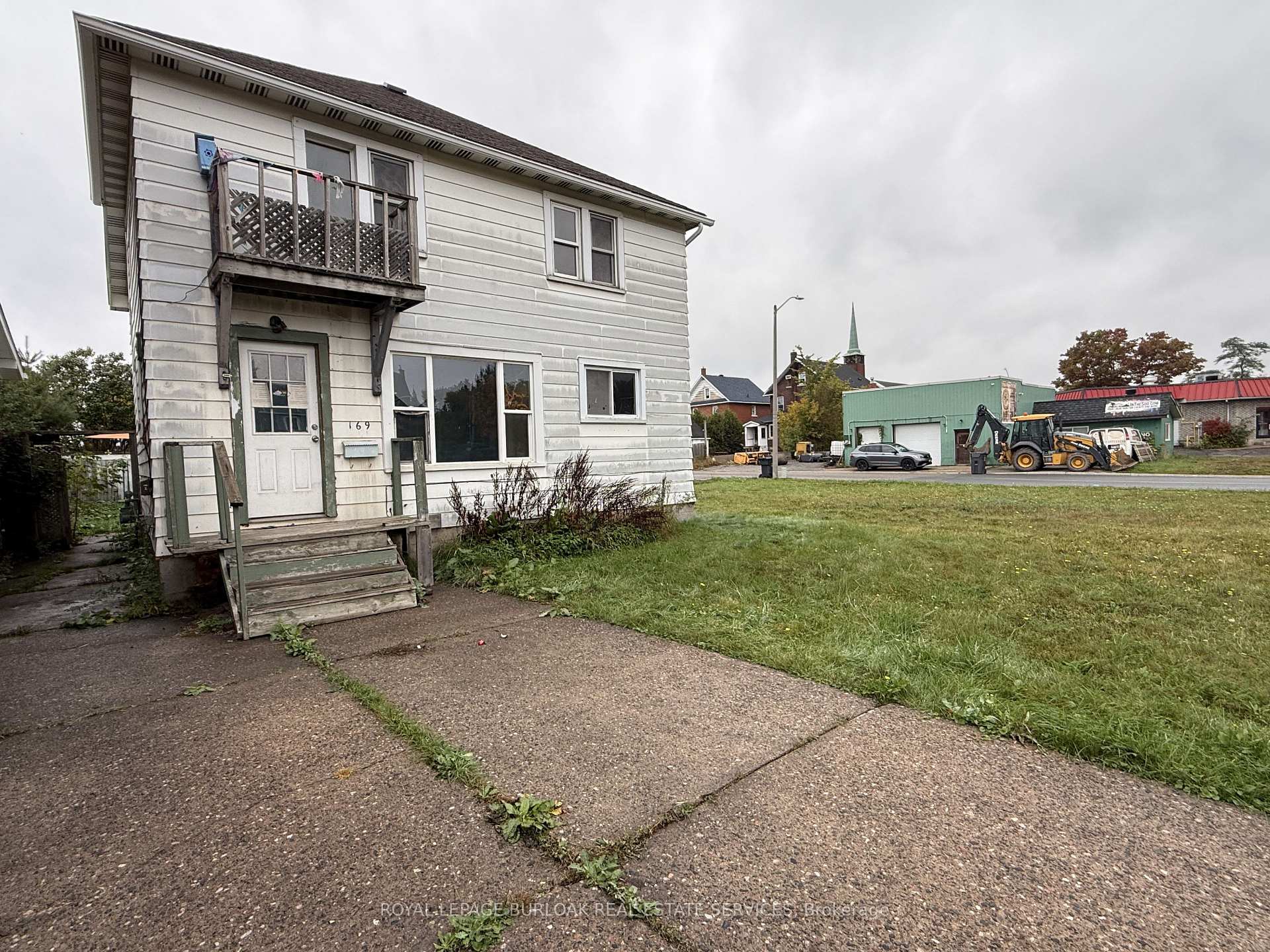 Photo 2 of 169 Huron Street, Sault Ste Marie, Steelton — HOMEH