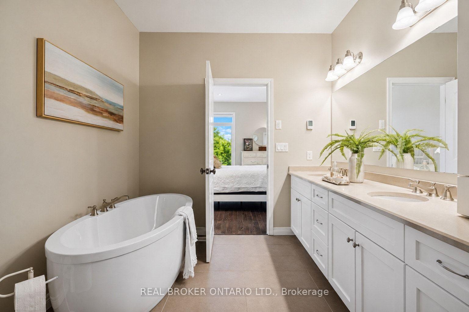 Photo 23 of 10 Chestnut Drive, Guelph/Eramosa, Rockwood — HOMEH