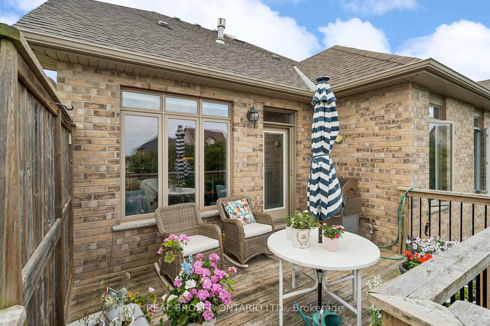 Photo 38 of 10 Chestnut Drive, Guelph/Eramosa, Rockwood — HOMEH