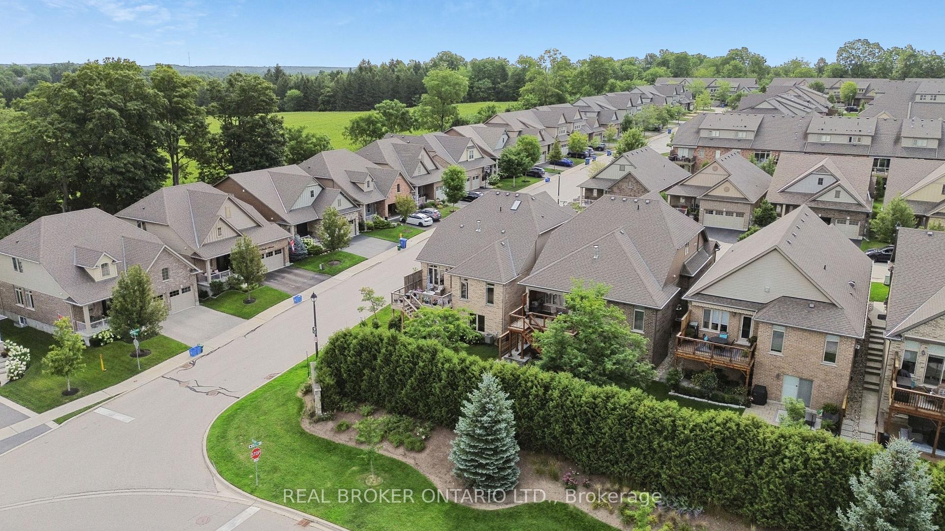 Photo 43 of 10 Chestnut Drive, Guelph/Eramosa, Rockwood — HOMEH