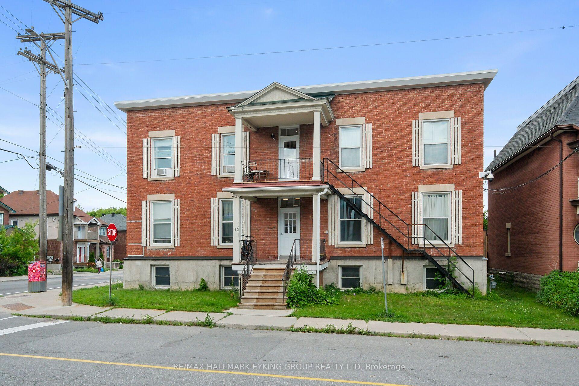 Photo 2 of Unit 3, 135 Concord Street S, Ottawa, Ottawa East — HOMEH