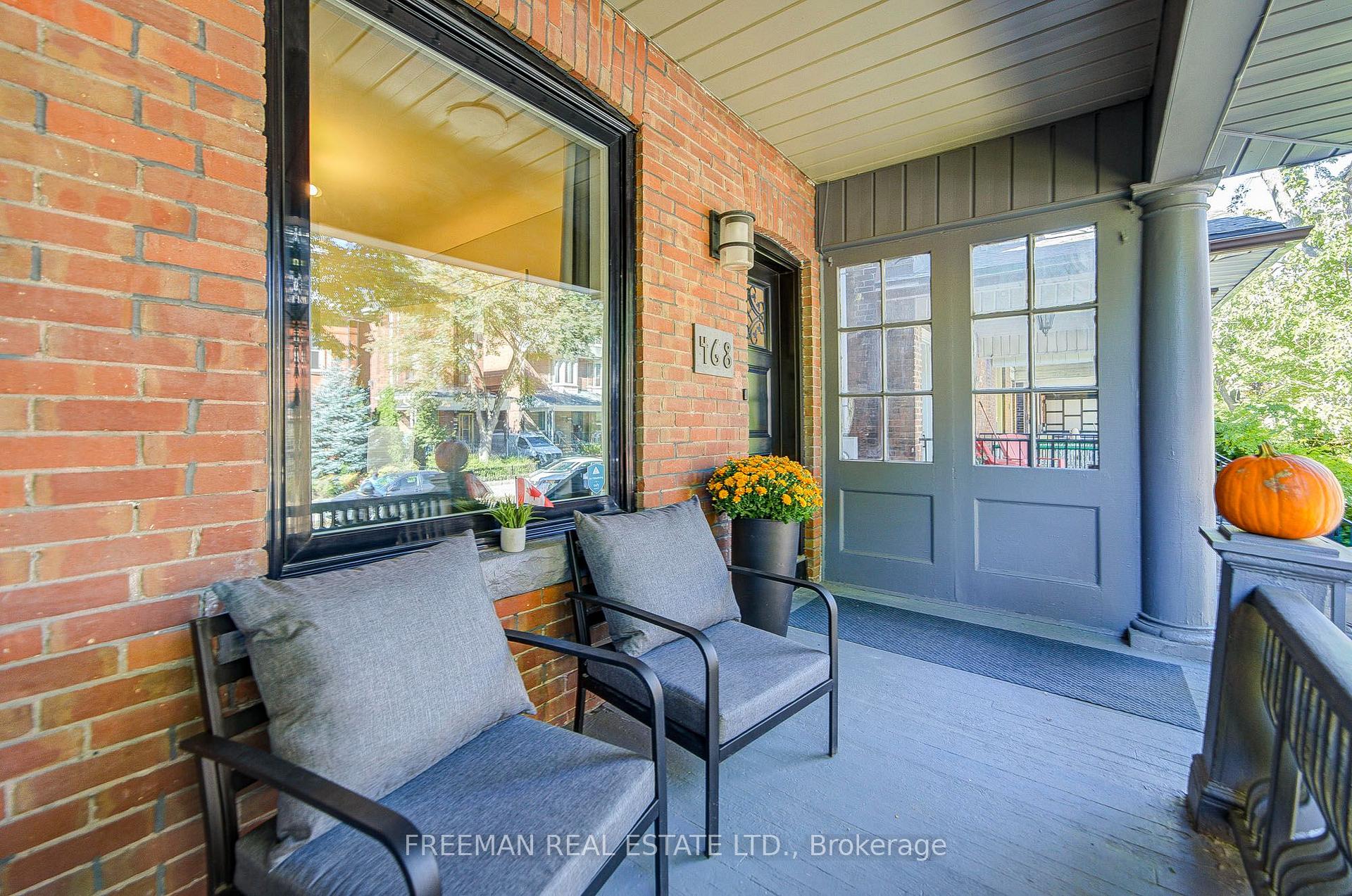 Photo 3 of 468 Markham Street, Toronto, Palmerston-Little Italy — HOMEH