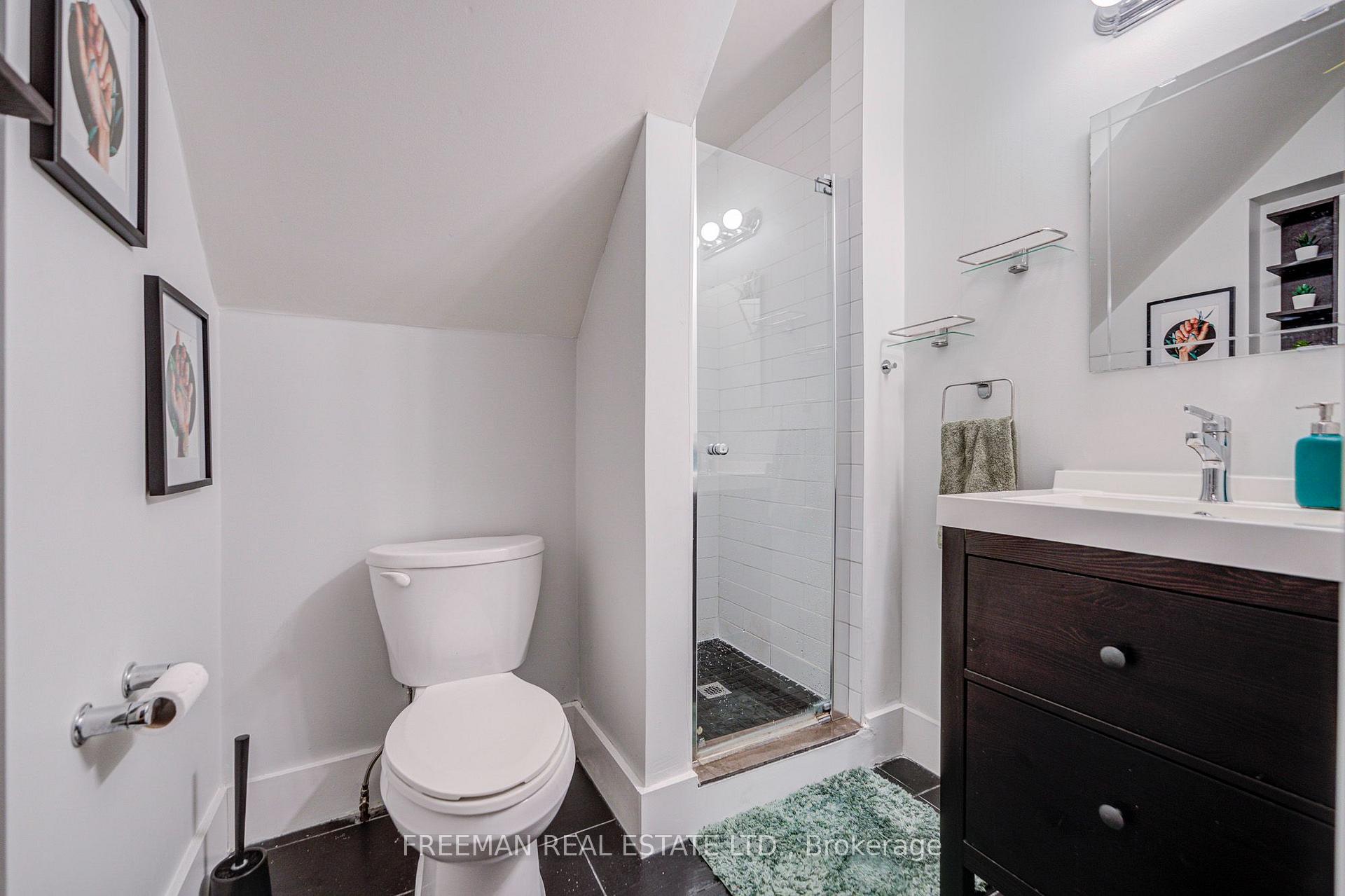 Photo 18 of 468 Markham Street, Toronto, Palmerston-Little Italy — HOMEH