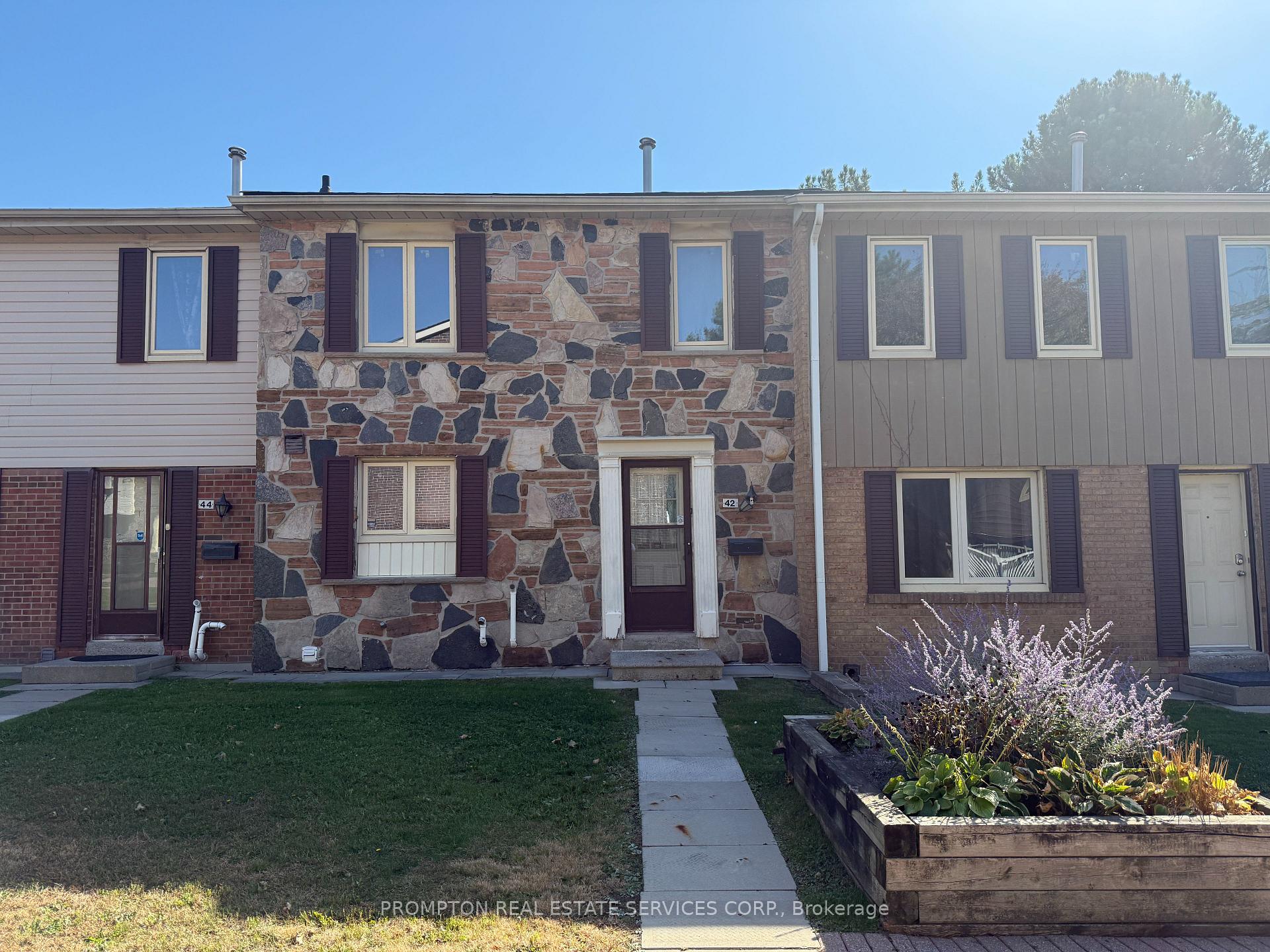 Photo of Unit 42, 270 Timberbank Boulevard