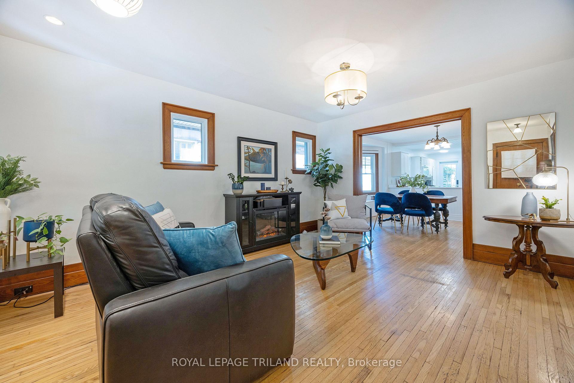 Photo 7 of 8 McKenzie Avenue, London, South F — HOMEH