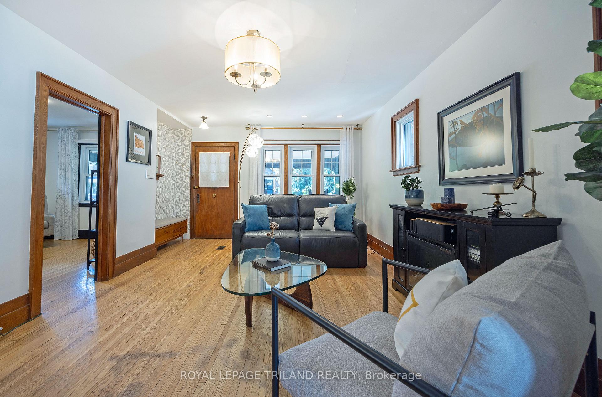 Photo 9 of 8 McKenzie Avenue, London, South F — HOMEH