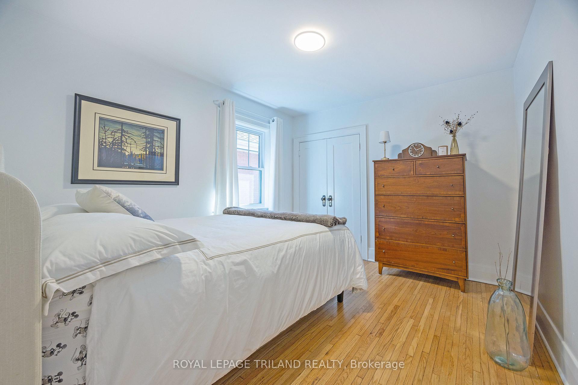 Photo 16 of 8 McKenzie Avenue, London, South F — HOMEH
