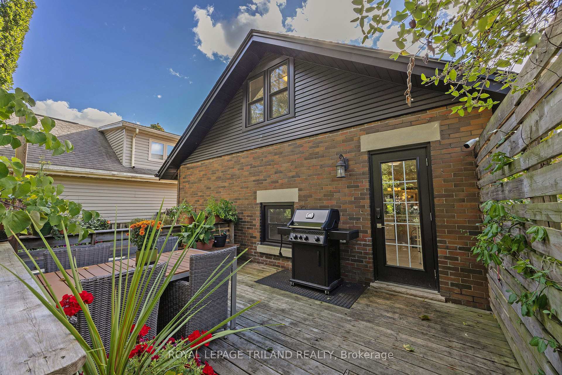 Photo 25 of 8 McKenzie Avenue, London, South F — HOMEH