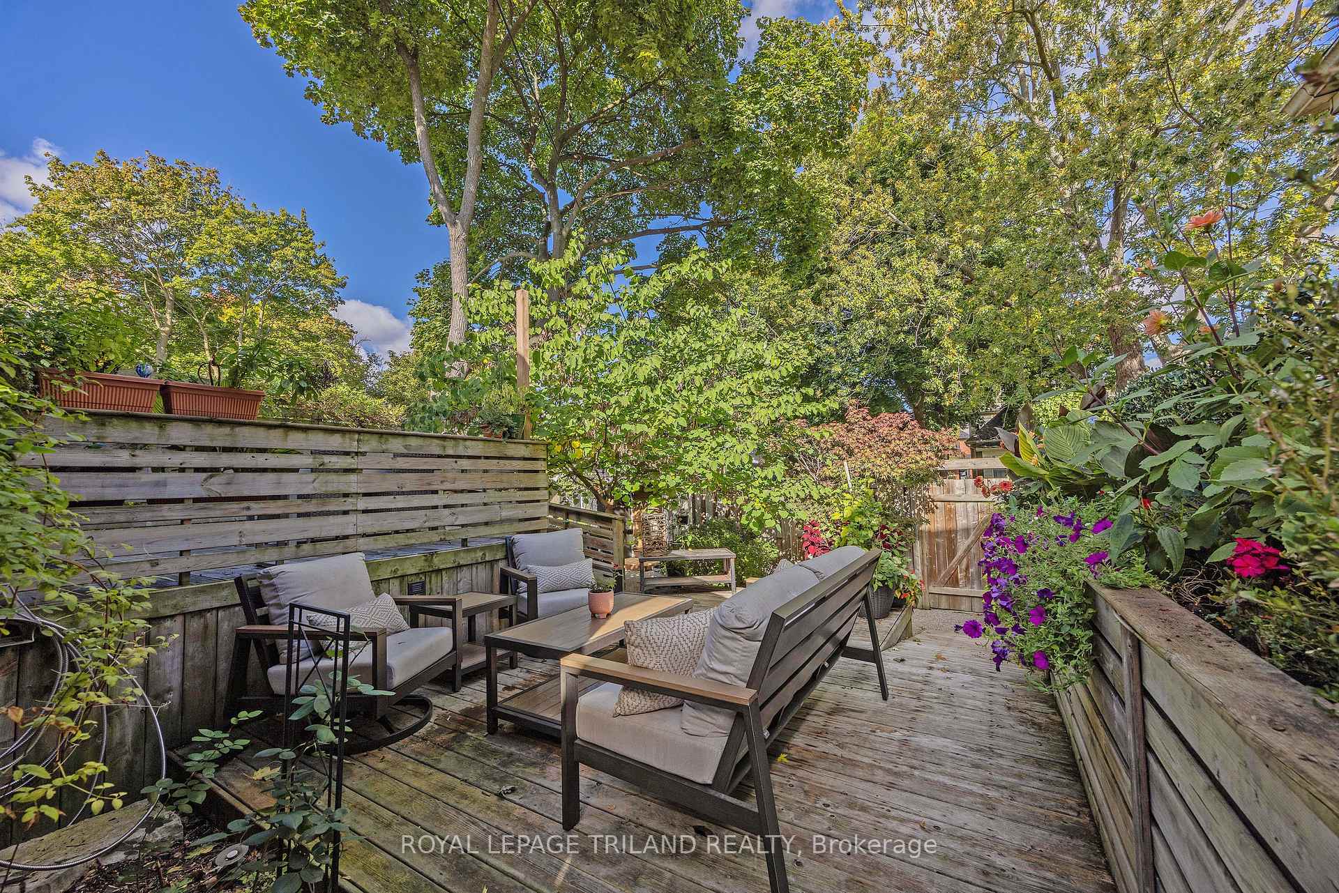 Photo 29 of 8 McKenzie Avenue, London, South F — HOMEH