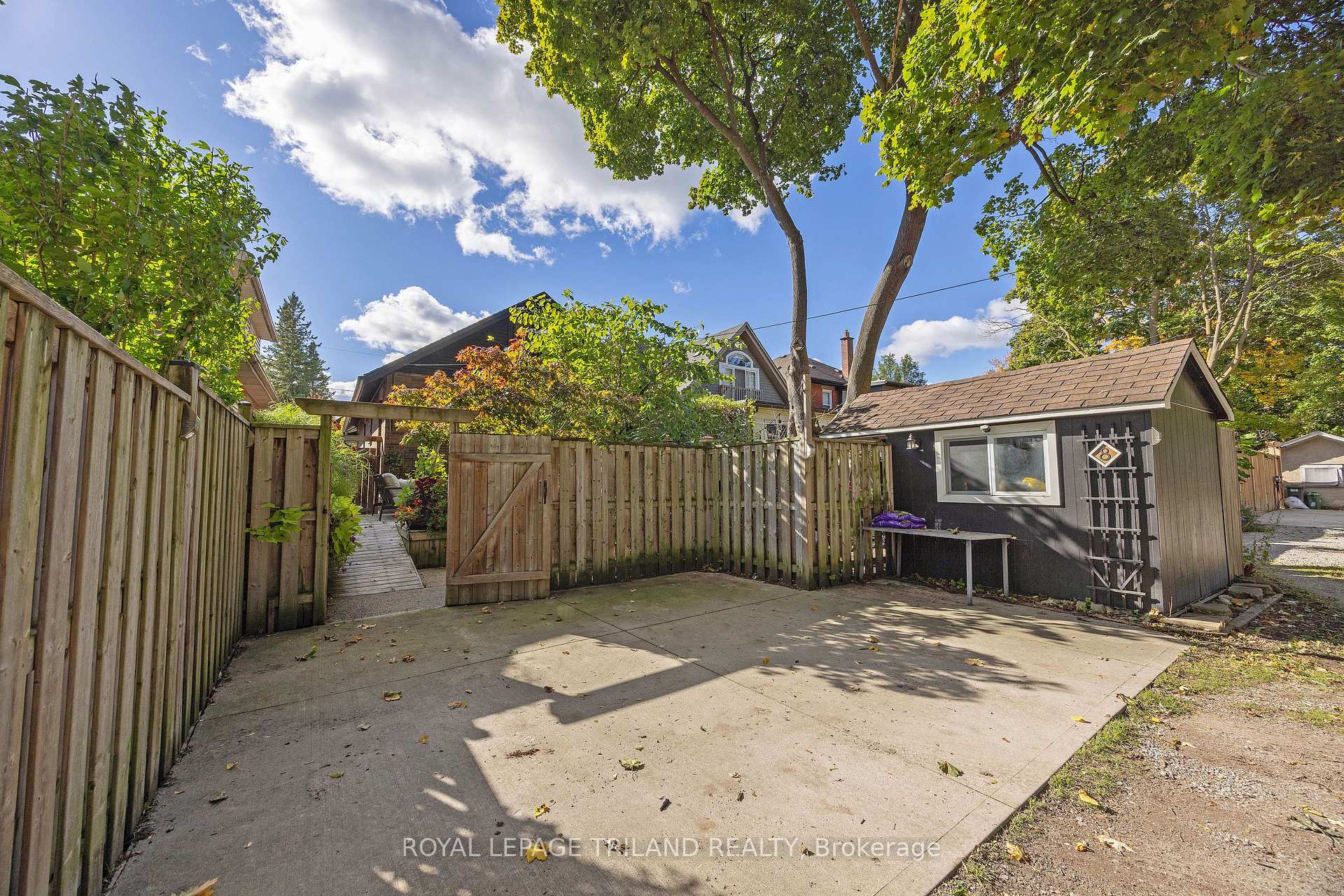 Photo 35 of 8 McKenzie Avenue, London, South F — HOMEH