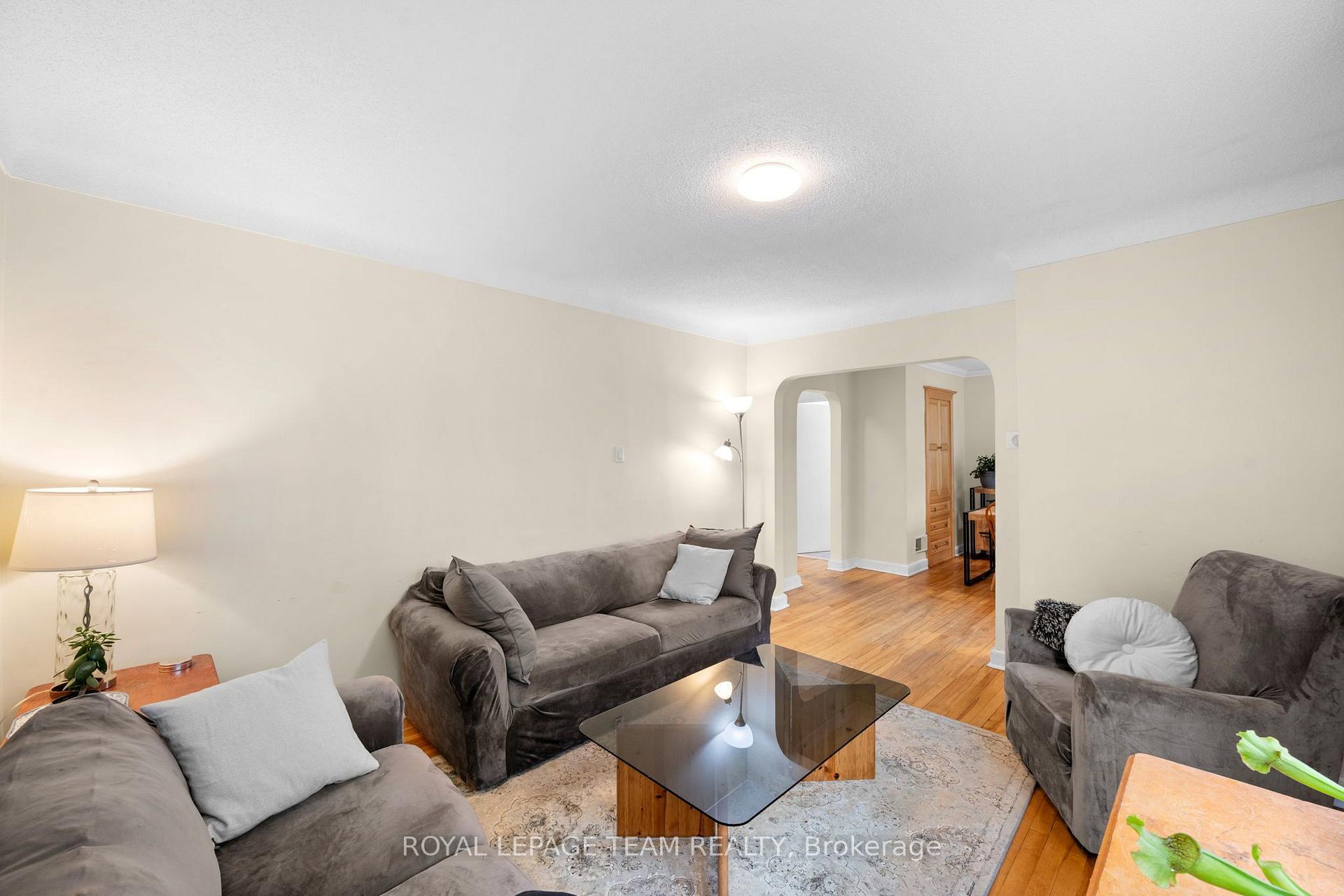 Photo 8 of 1272 Livingstone Avenue, Ottawa, Alta Vista — HOMEH