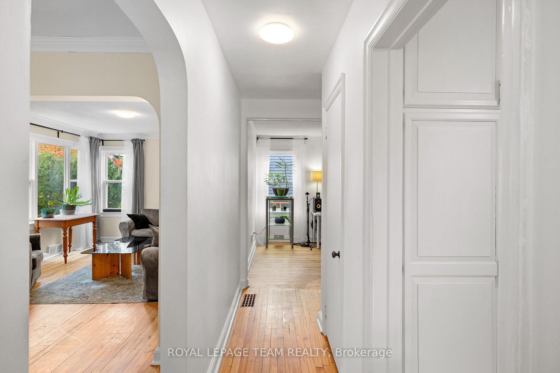 Photo 17 of 1272 Livingstone Avenue, Ottawa, Alta Vista — HOMEH
