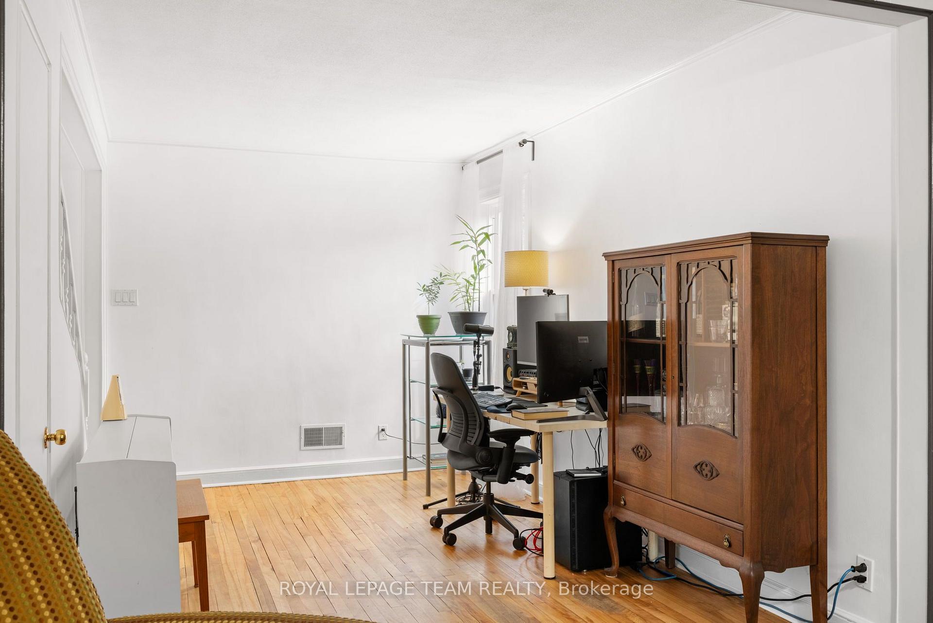 Photo 19 of 1272 Livingstone Avenue, Ottawa, Alta Vista — HOMEH