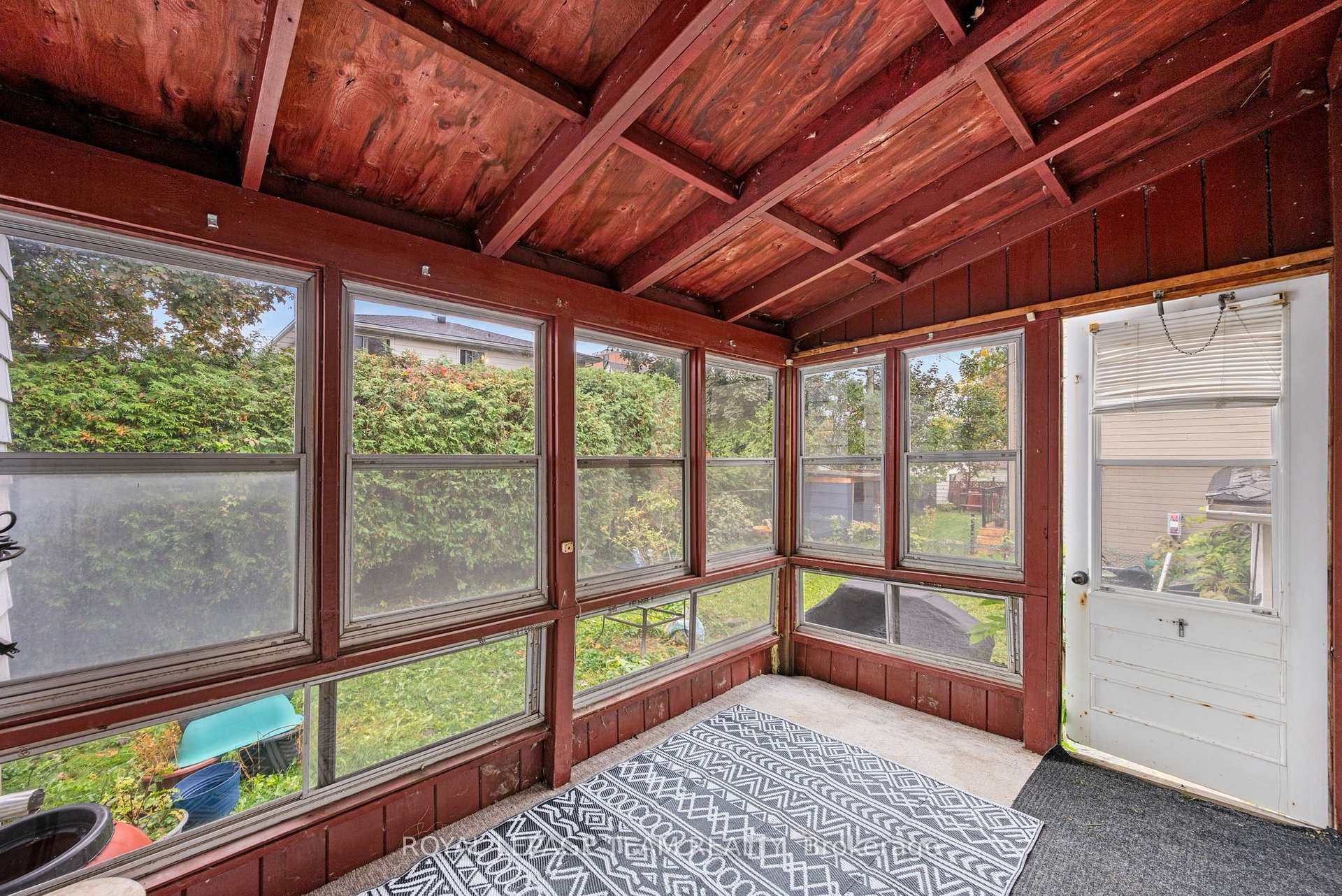 Photo 33 of 1272 Livingstone Avenue, Ottawa, Alta Vista — HOMEH