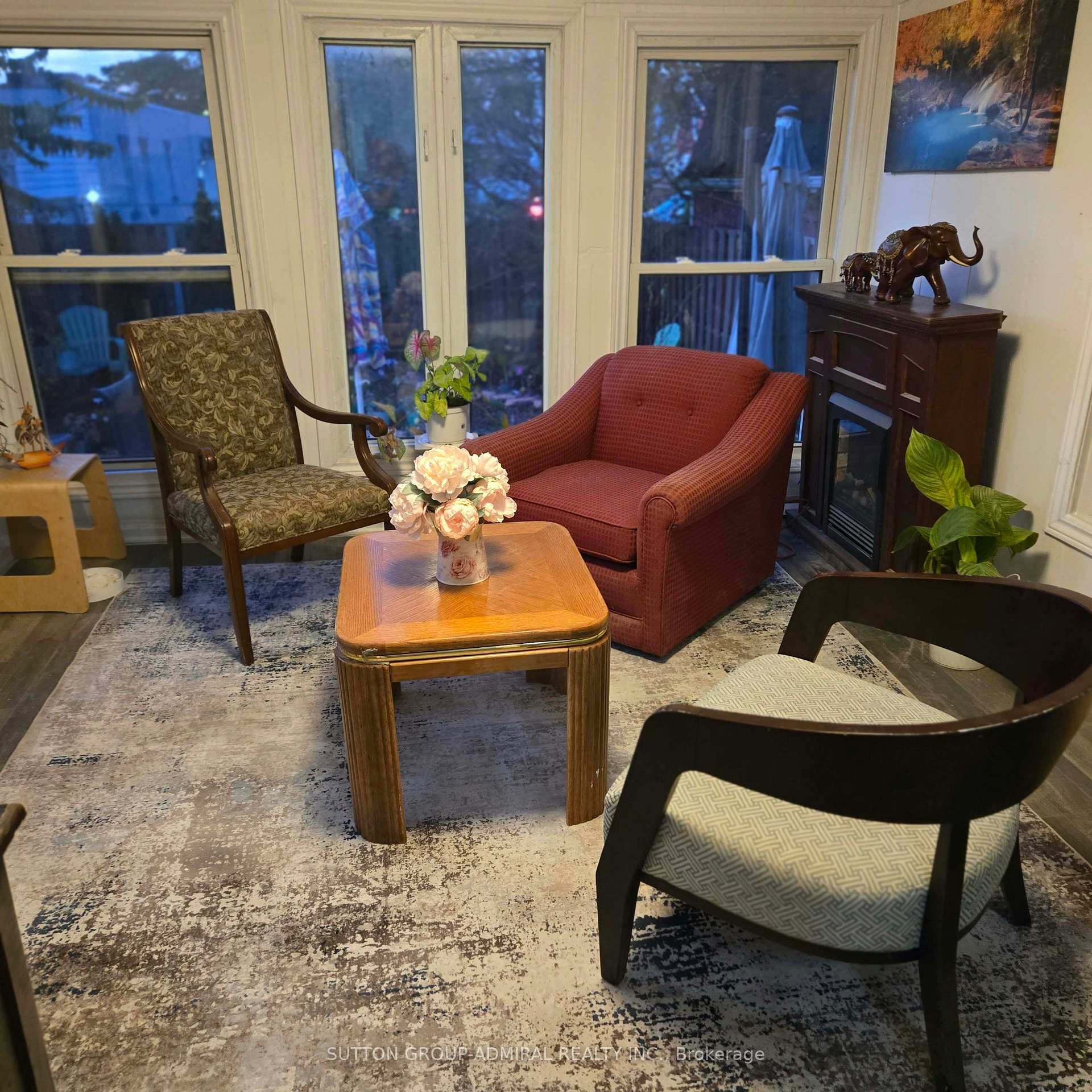 Photo 4 of 1648 Laing Street, Windsor — HOMEH