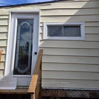Photo 17 of 1648 Laing Street, Windsor — HOMEH