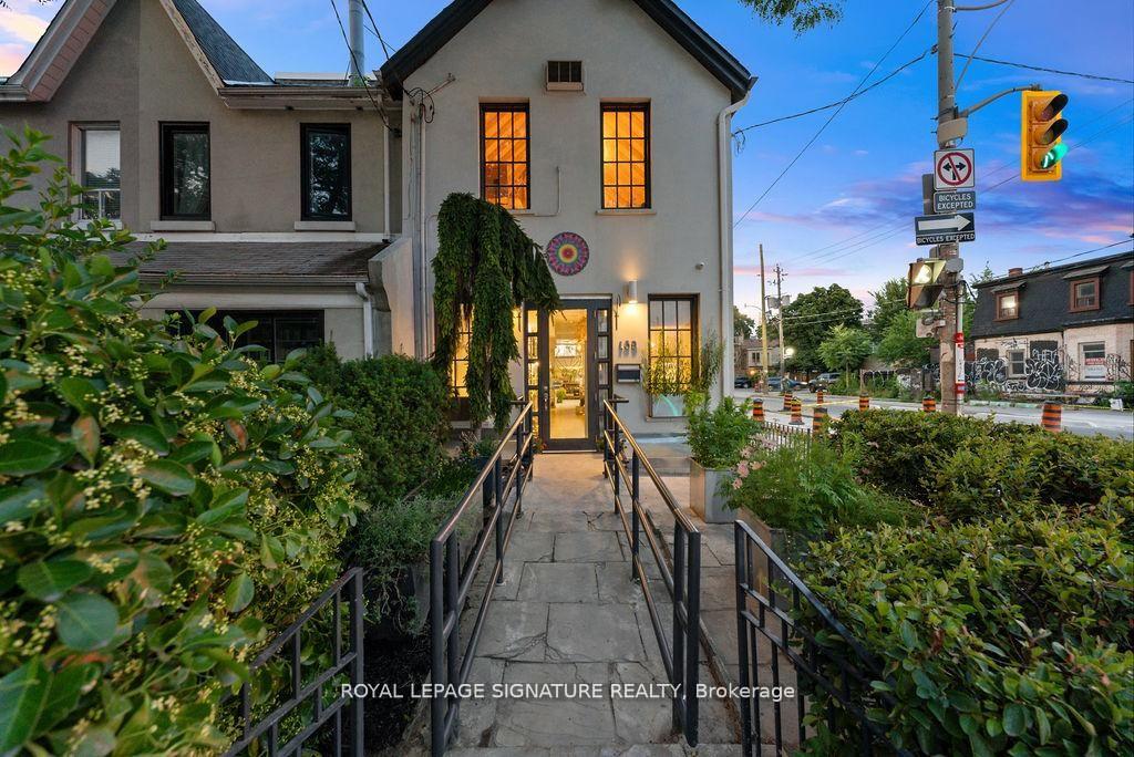Photo 38 of 154 Harbord Street, Toronto, The Annex — HOMEH