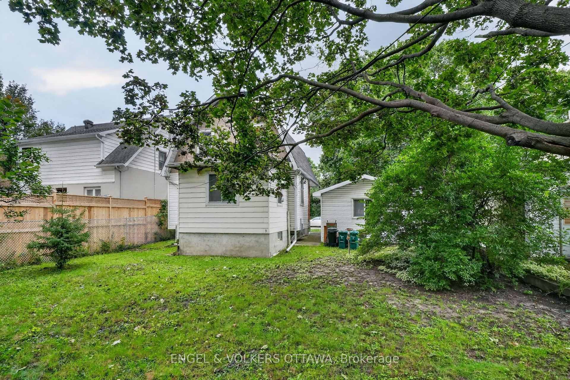 Photo 20 of 9 Geneva Street, Ottawa, Ottawa West — HOMEH