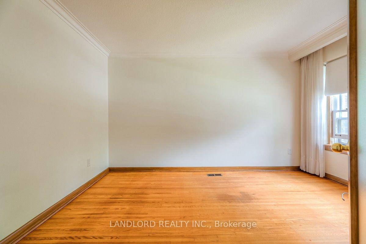 Photo 4 of 85 Greenlaw Avenue, Toronto, Corso Italia-Davenport — HOMEH