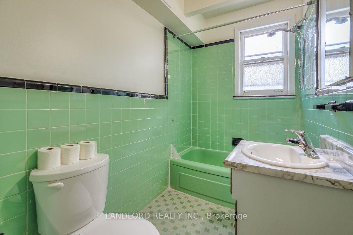 Photo 17 of 85 Greenlaw Avenue, Toronto, Corso Italia-Davenport — HOMEH