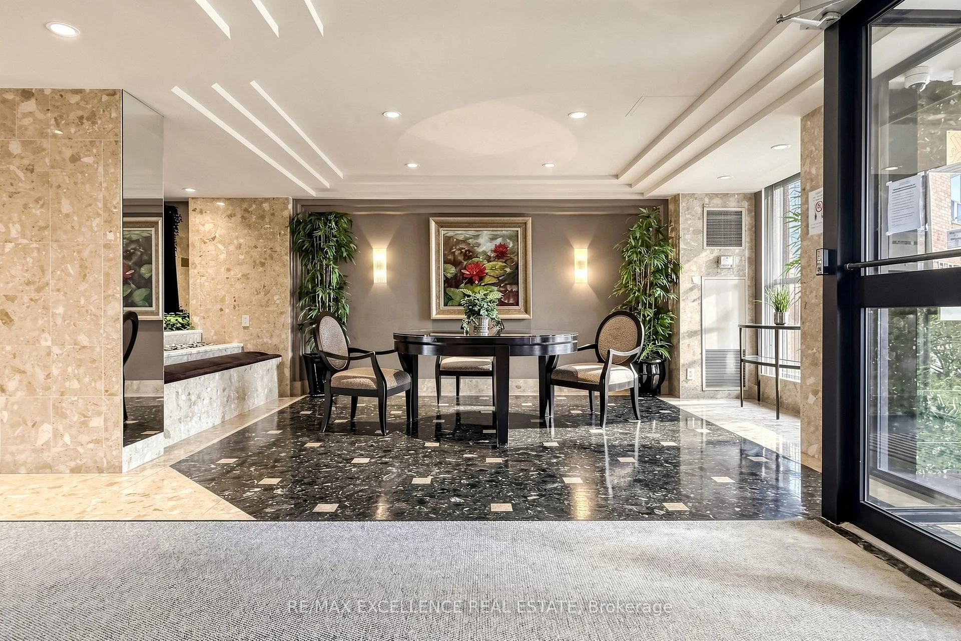 Photo 5 of Unit 524, 6 Humberline Drive, Etobicoke, West Humber-Clairville — HOMEH