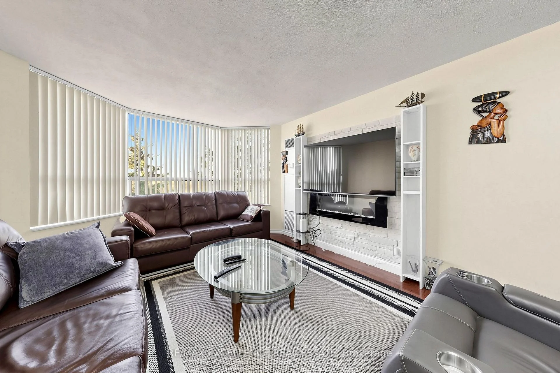 Photo 16 of Unit 524, 6 Humberline Drive, Etobicoke, West Humber-Clairville — HOMEH