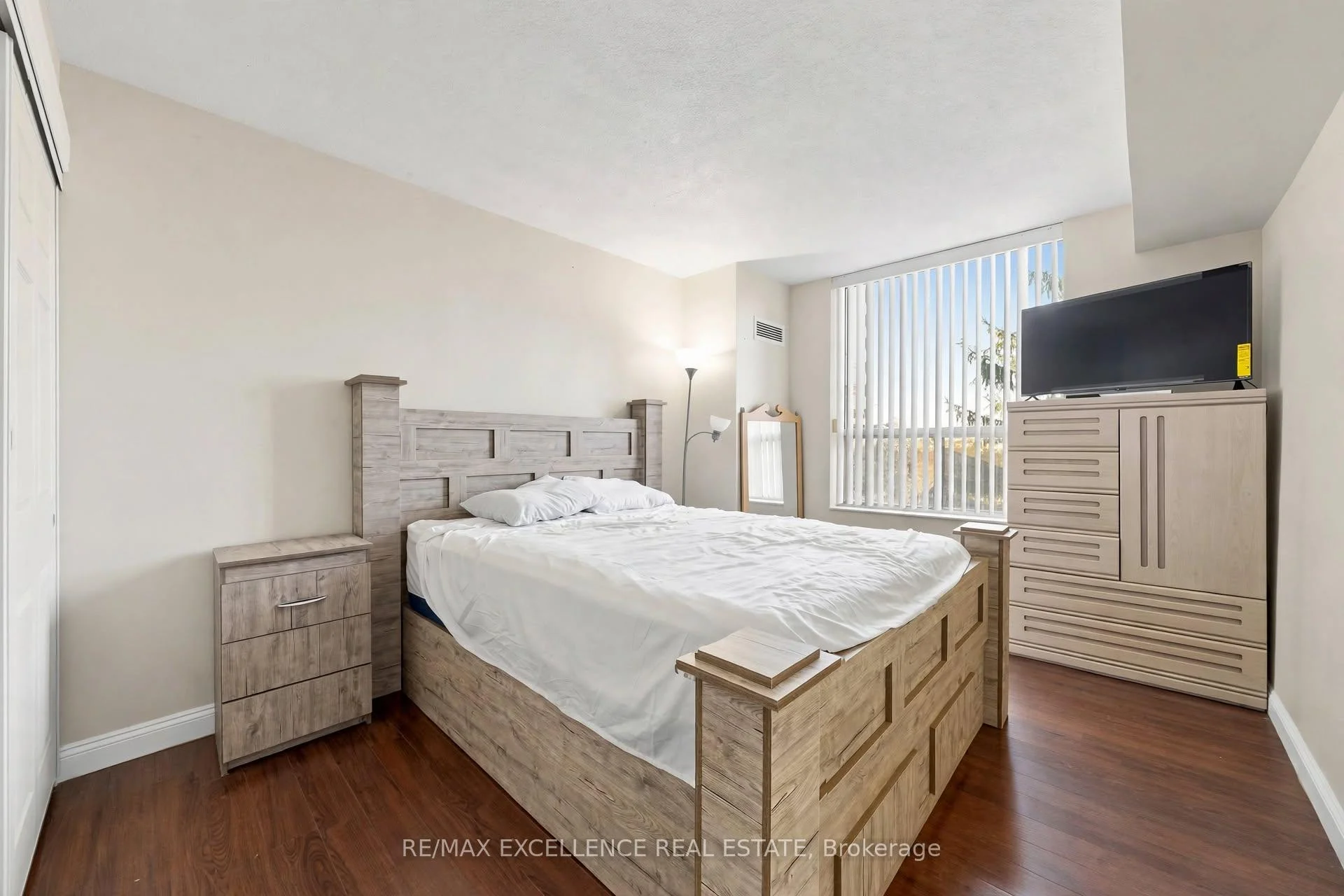 Photo 28 of Unit 524, 6 Humberline Drive, Etobicoke, West Humber-Clairville — HOMEH