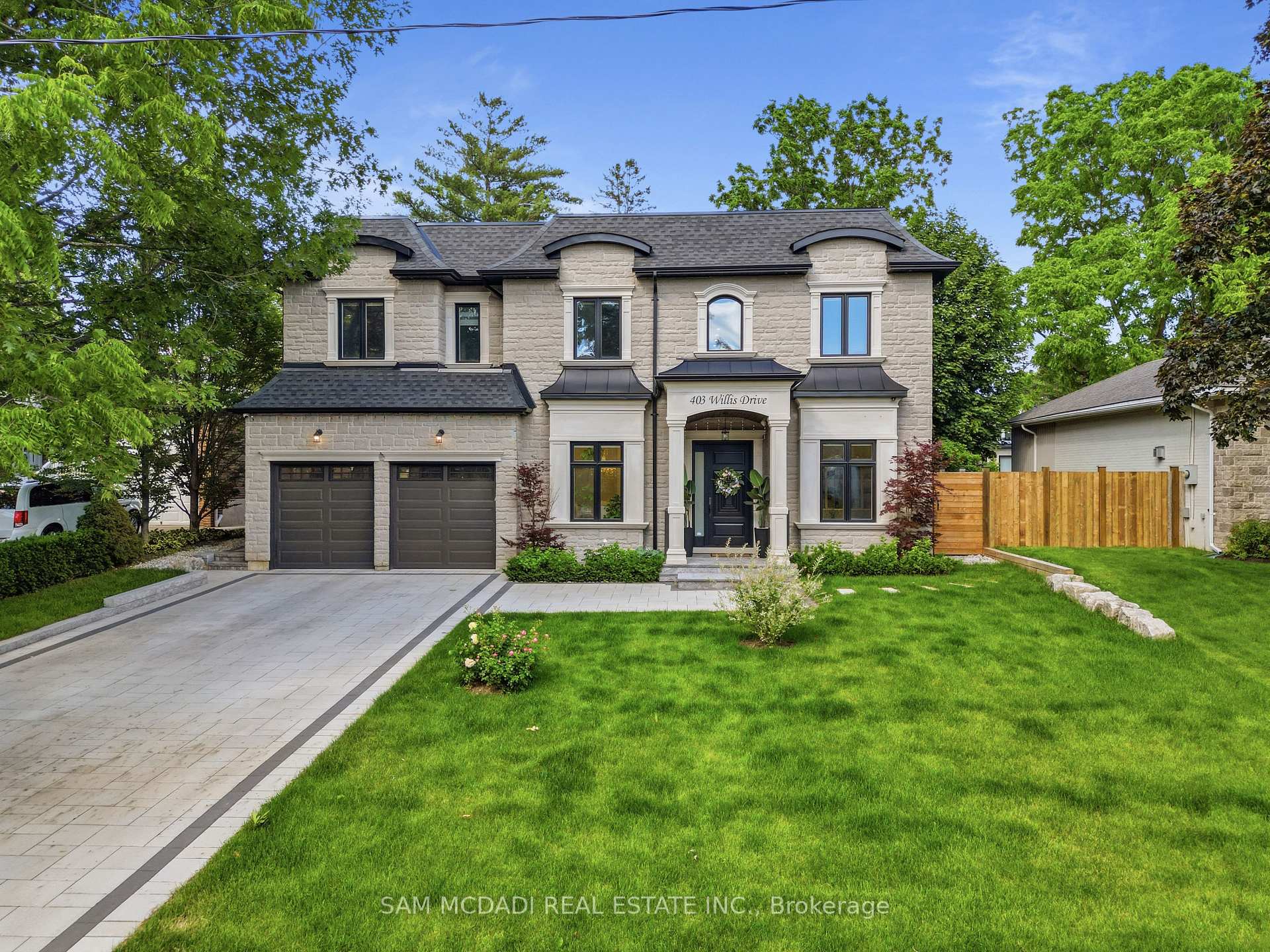 Photo 2 of 403 Willis Drive, Oakville, West — HOMEH