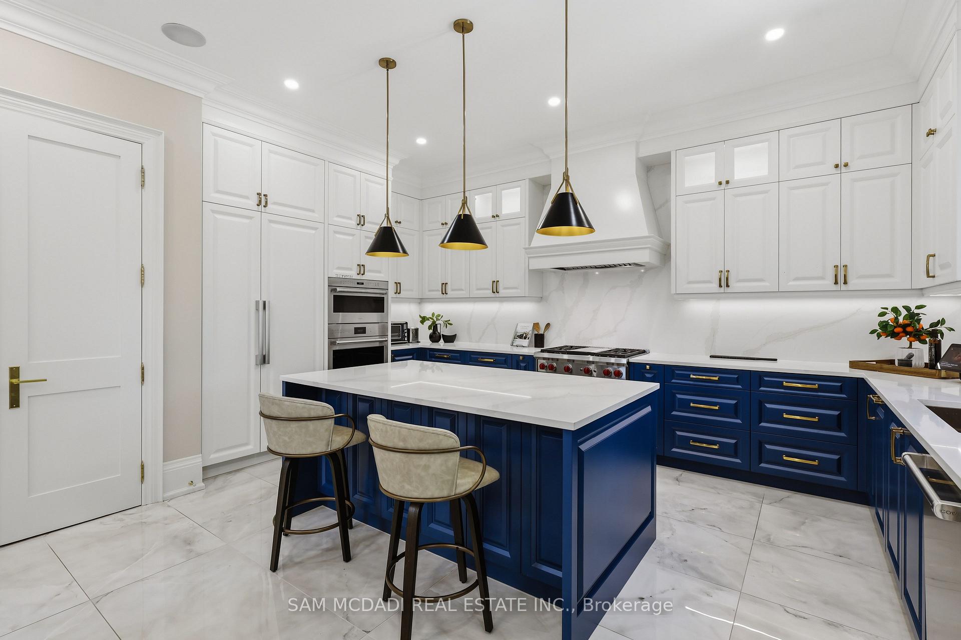 Photo 11 of 403 Willis Drive, Oakville, West — HOMEH