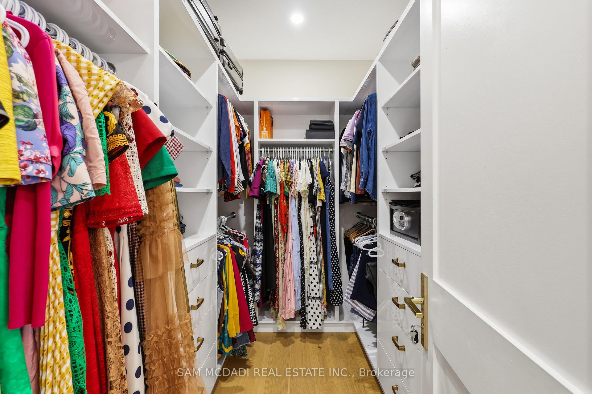 Photo 21 of 403 Willis Drive, Oakville, West — HOMEH