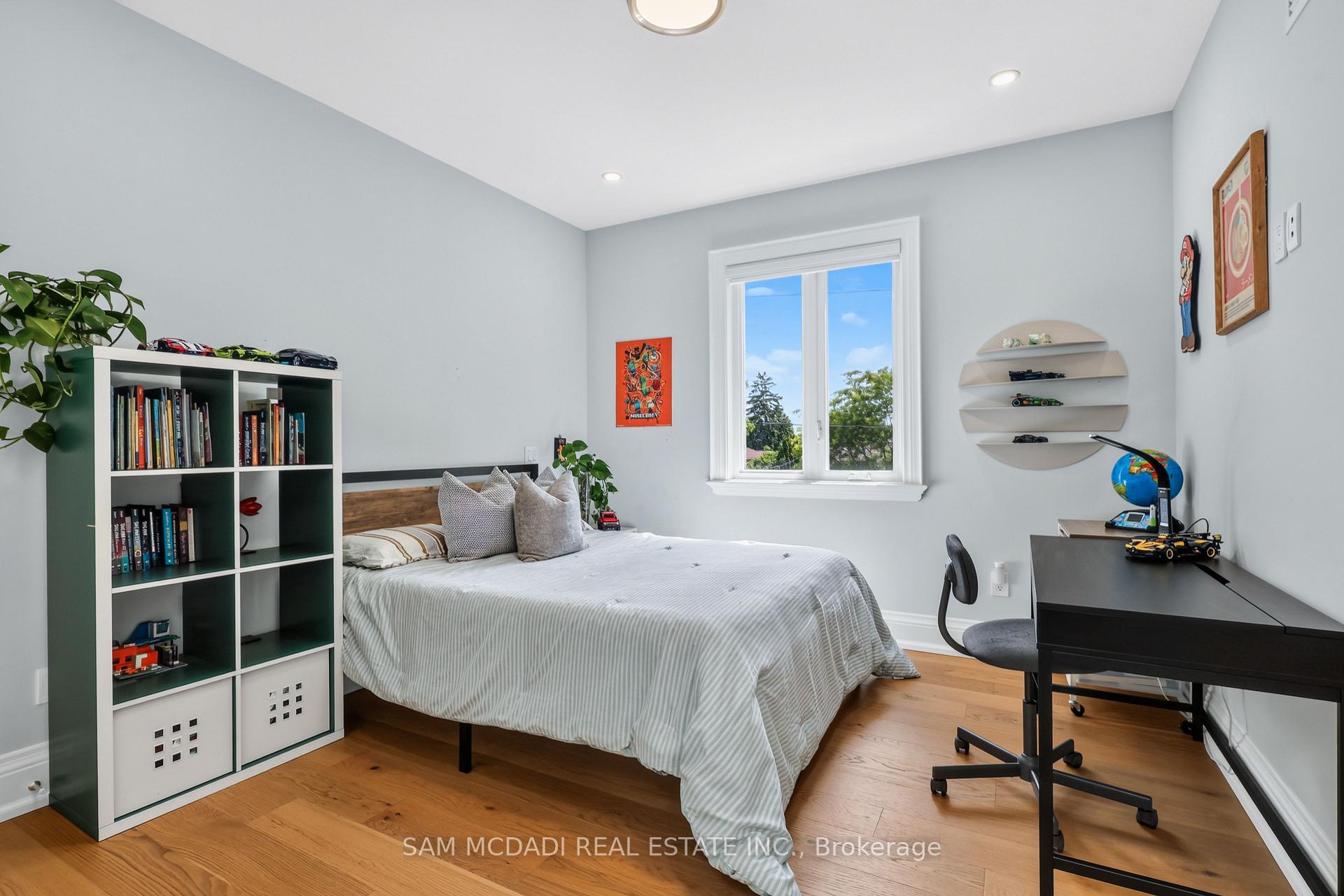 Photo 22 of 403 Willis Drive, Oakville, West — HOMEH