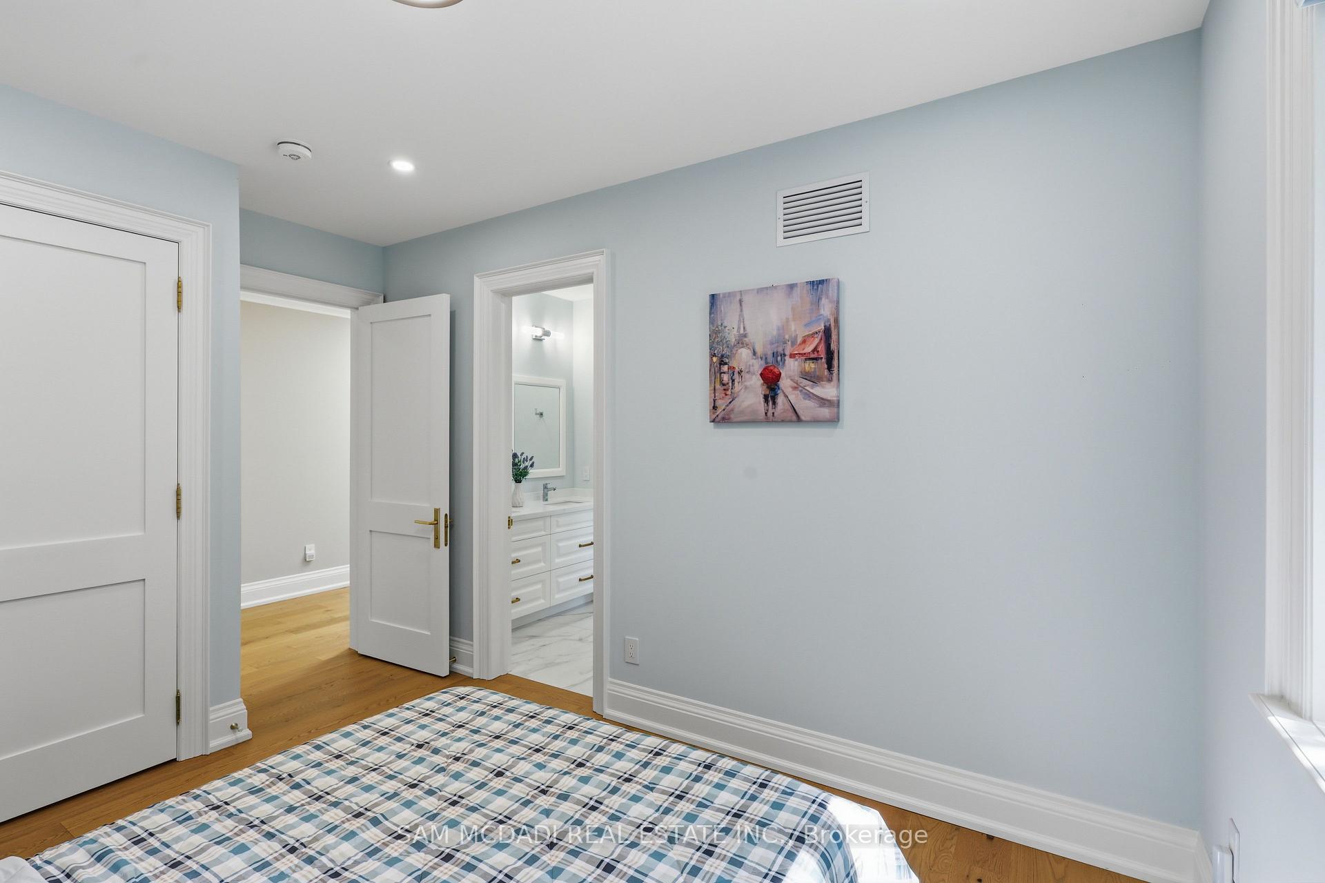 Photo 25 of 403 Willis Drive, Oakville, West — HOMEH