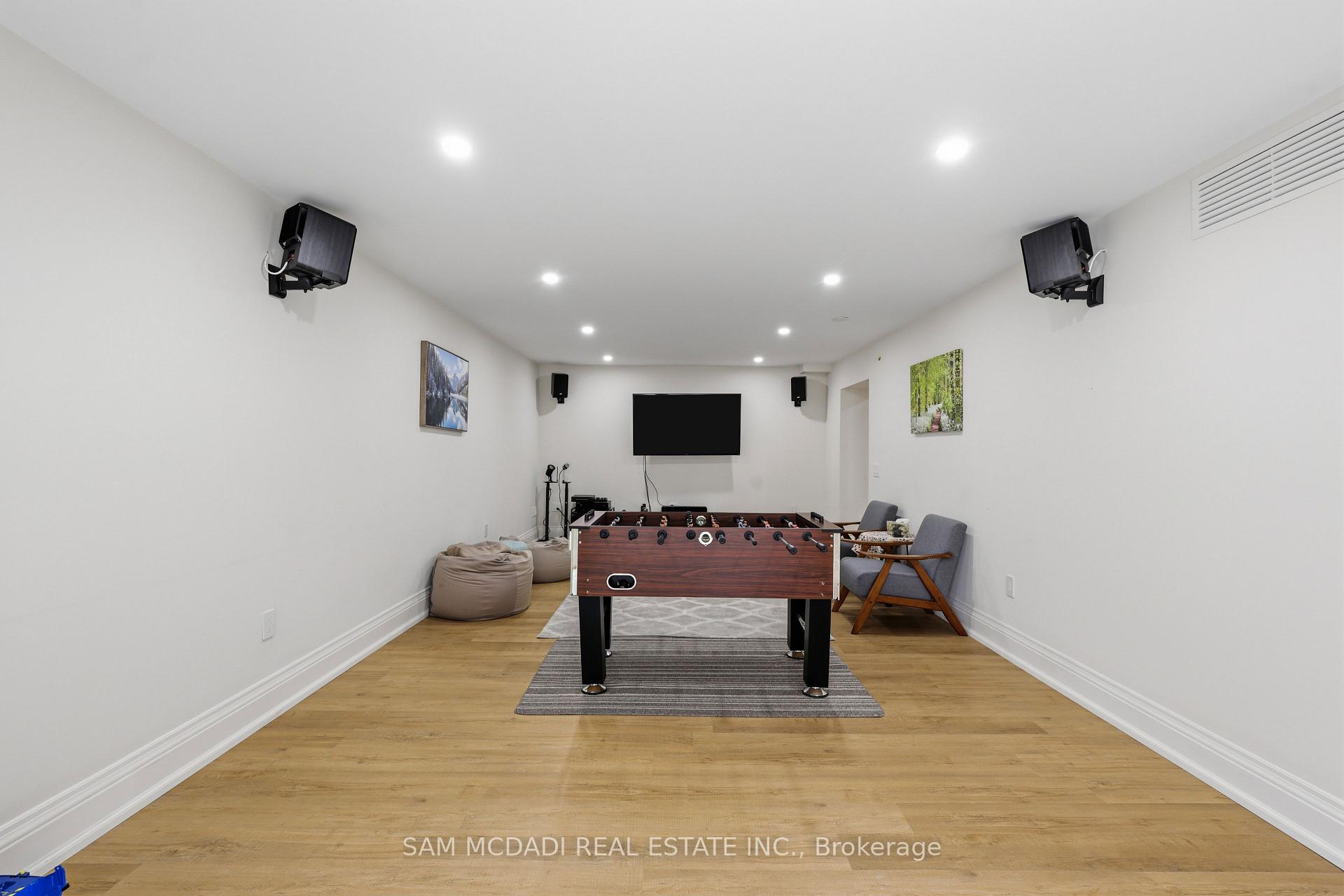 Photo 31 of 403 Willis Drive, Oakville, West — HOMEH