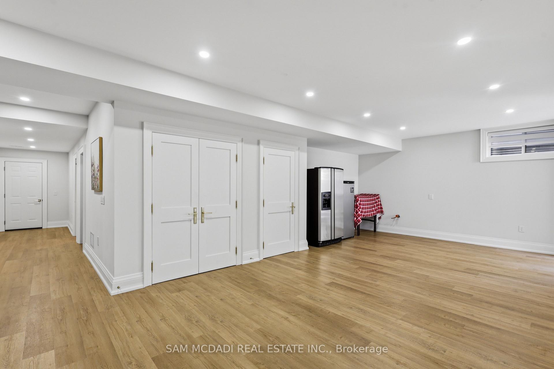 Photo 36 of 403 Willis Drive, Oakville, West — HOMEH