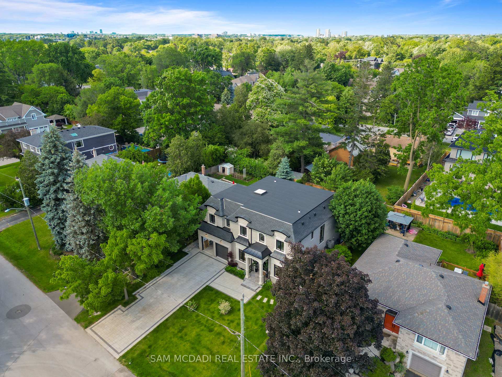 Photo 49 of 403 Willis Drive, Oakville, West — HOMEH