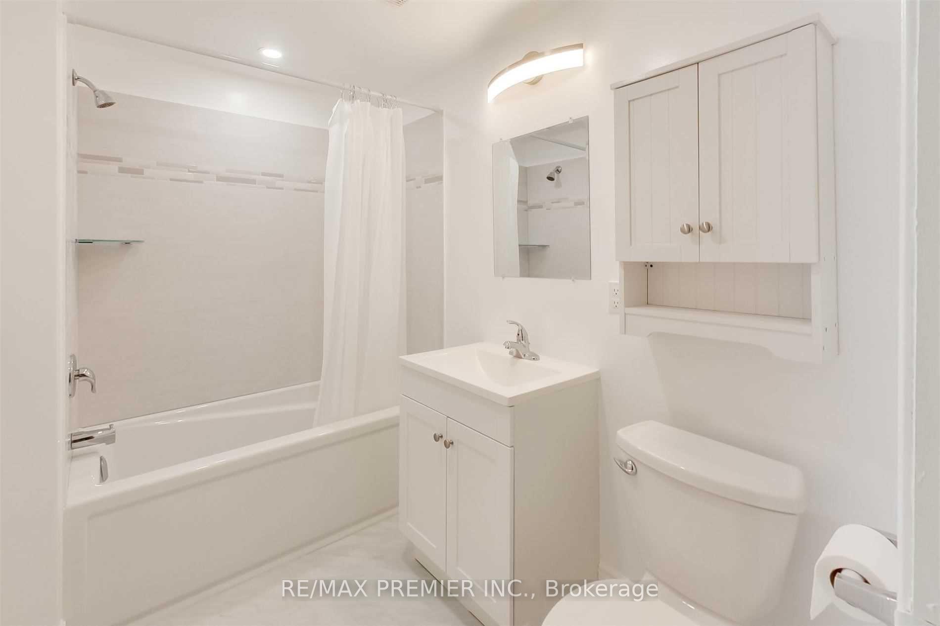 Photo 17 of Unit Bsmt, 77 Fox Run, Barrie, Letitia Heights — HOMEH