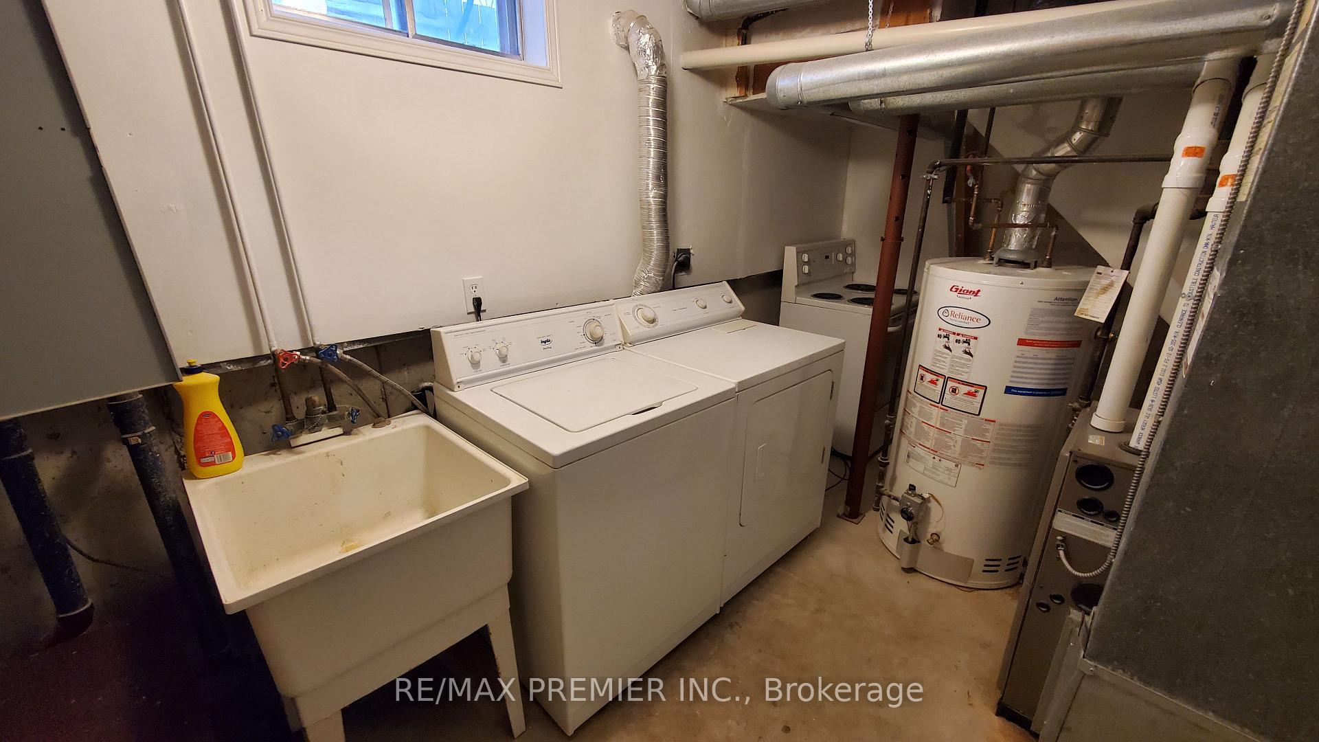 Photo 23 of Unit Bsmt, 77 Fox Run, Barrie, Letitia Heights — HOMEH