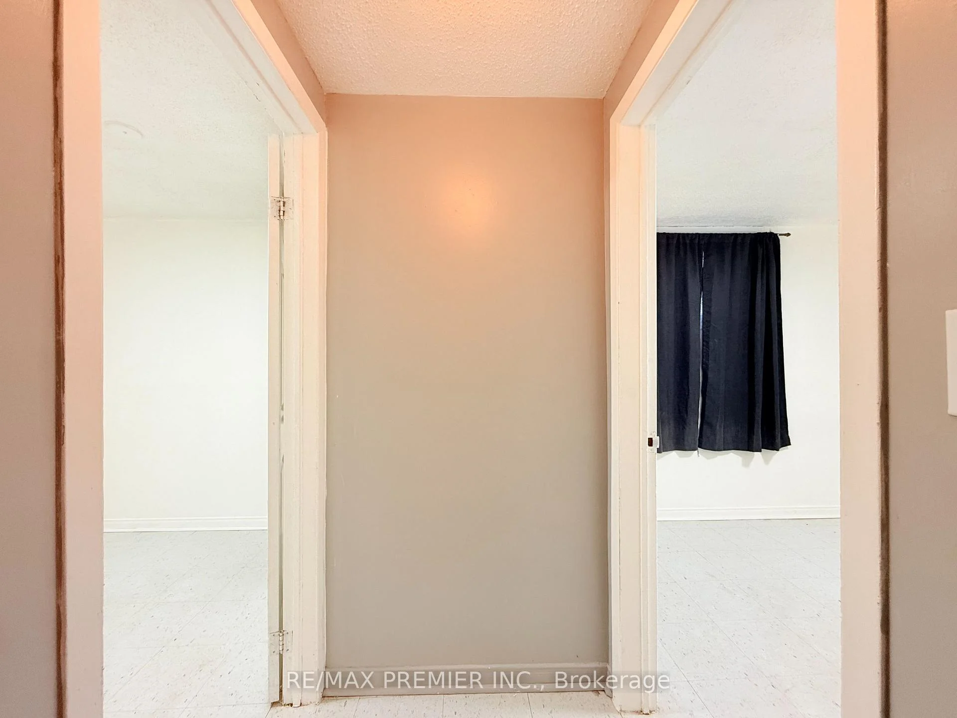 Photo 32 of Unit Bsmt, 77 Fox Run, Barrie, Letitia Heights — HOMEH