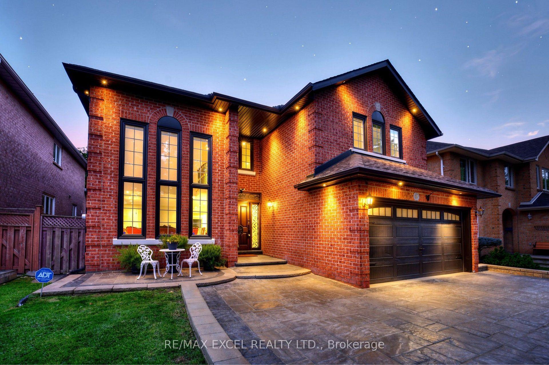Photo 2 of 2B Trinity Crescent, Richmond Hill, Doncrest — HOMEH