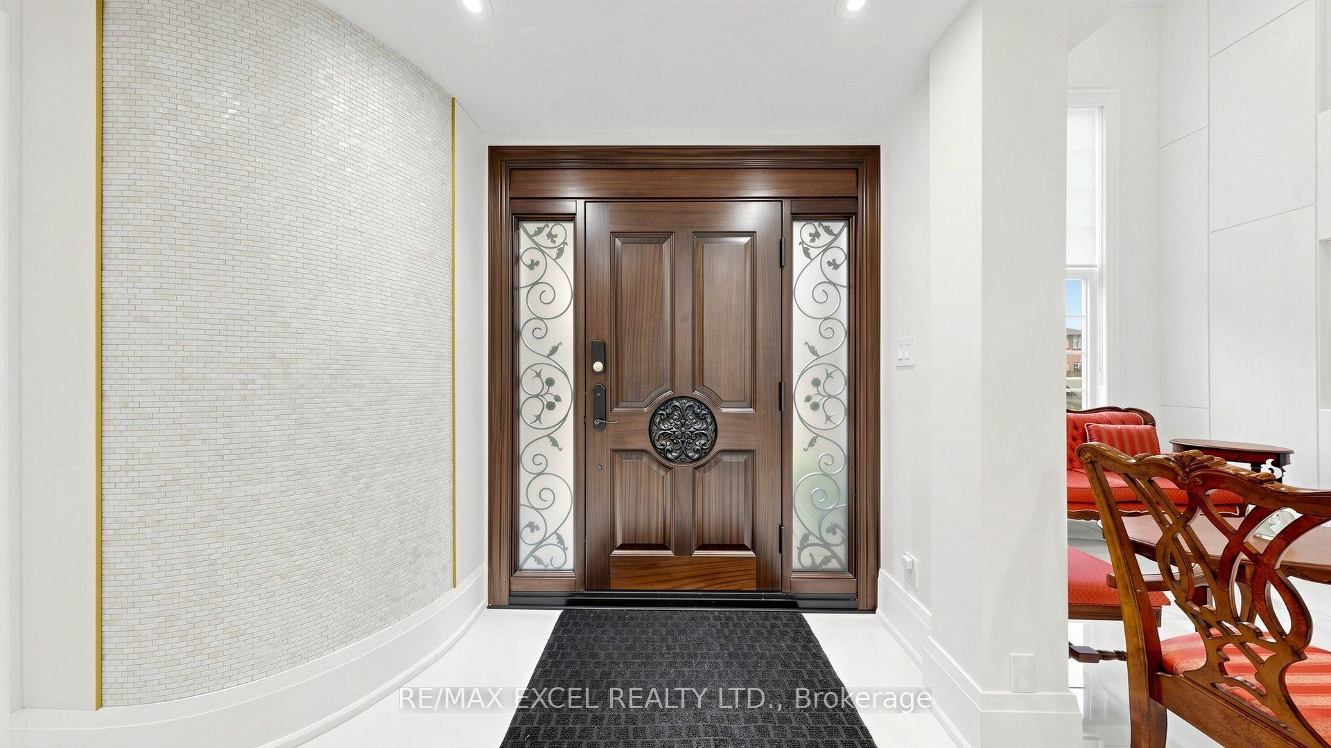 Photo 5 of 2B Trinity Crescent, Richmond Hill, Doncrest — HOMEH