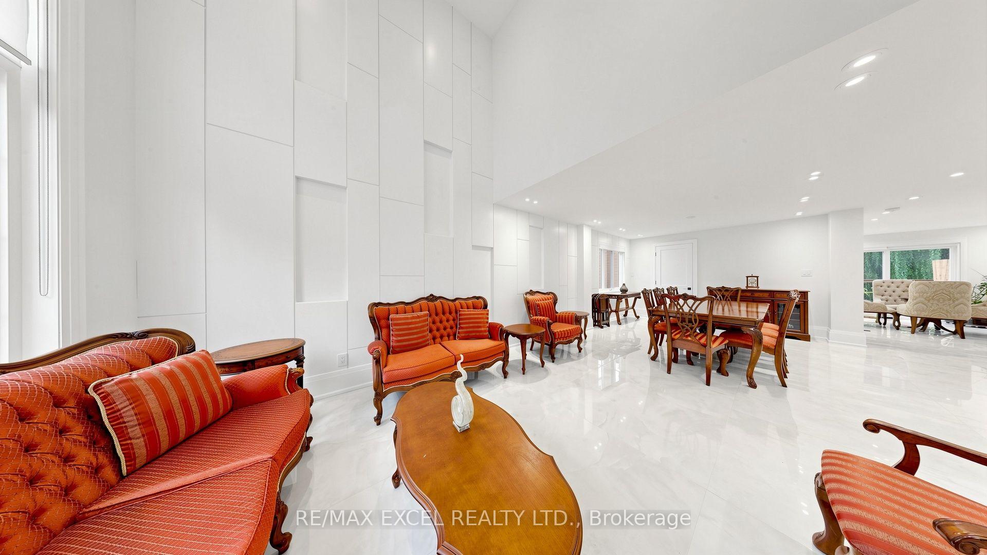 Photo 9 of 2B Trinity Crescent, Richmond Hill, Doncrest — HOMEH