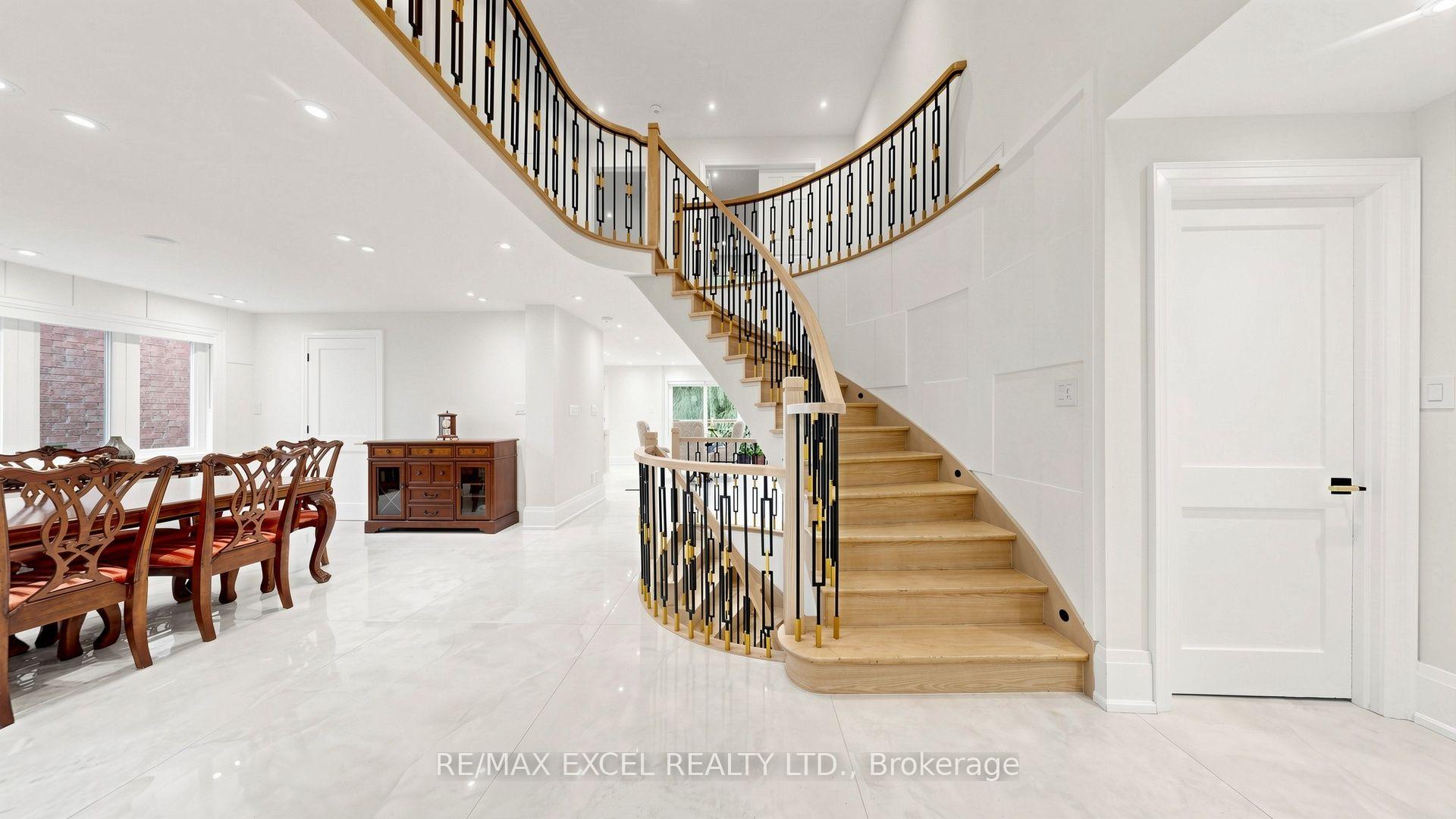 Photo 27 of 2B Trinity Crescent, Richmond Hill, Doncrest — HOMEH