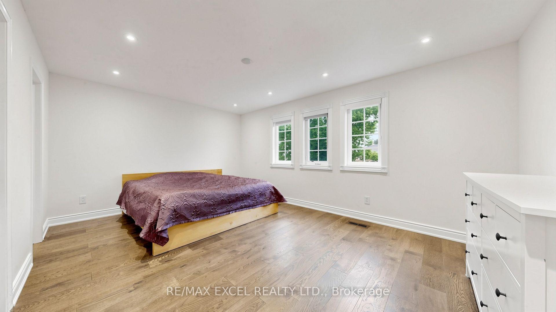 Photo 31 of 2B Trinity Crescent, Richmond Hill, Doncrest — HOMEH