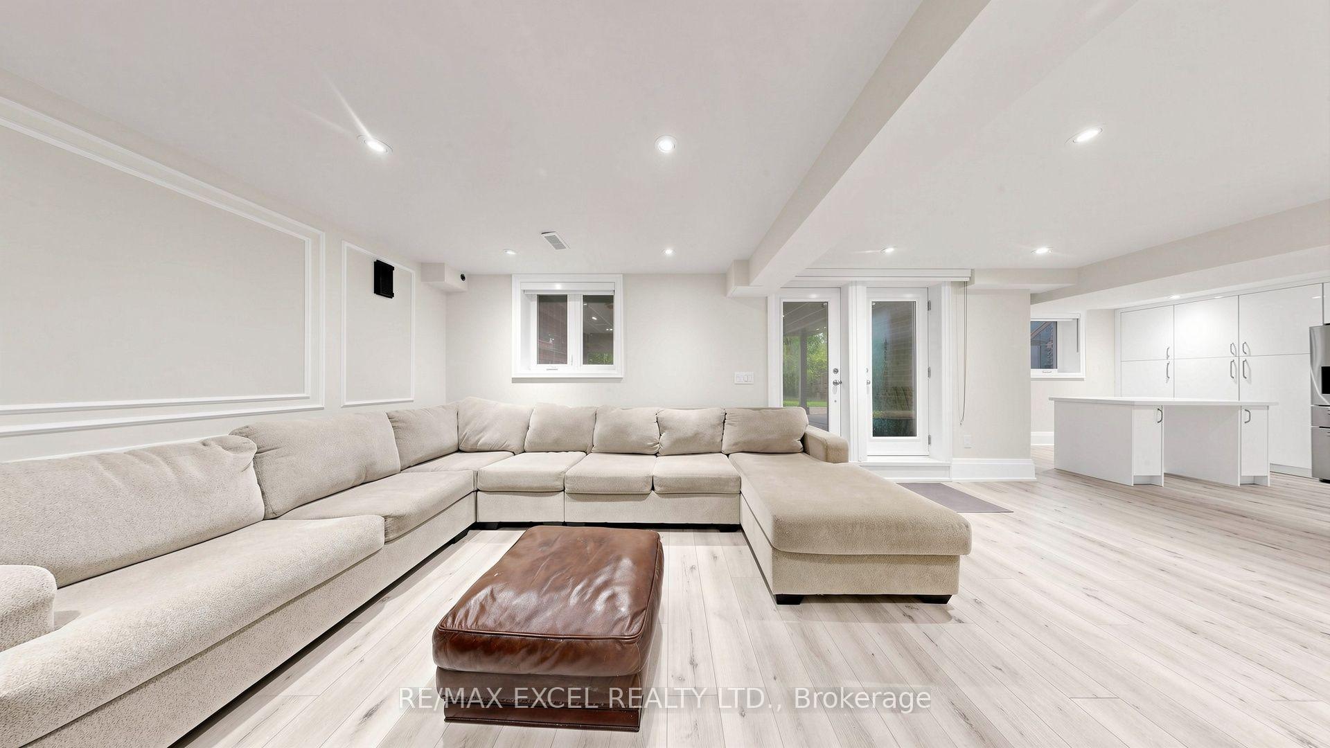Photo 37 of 2B Trinity Crescent, Richmond Hill, Doncrest — HOMEH