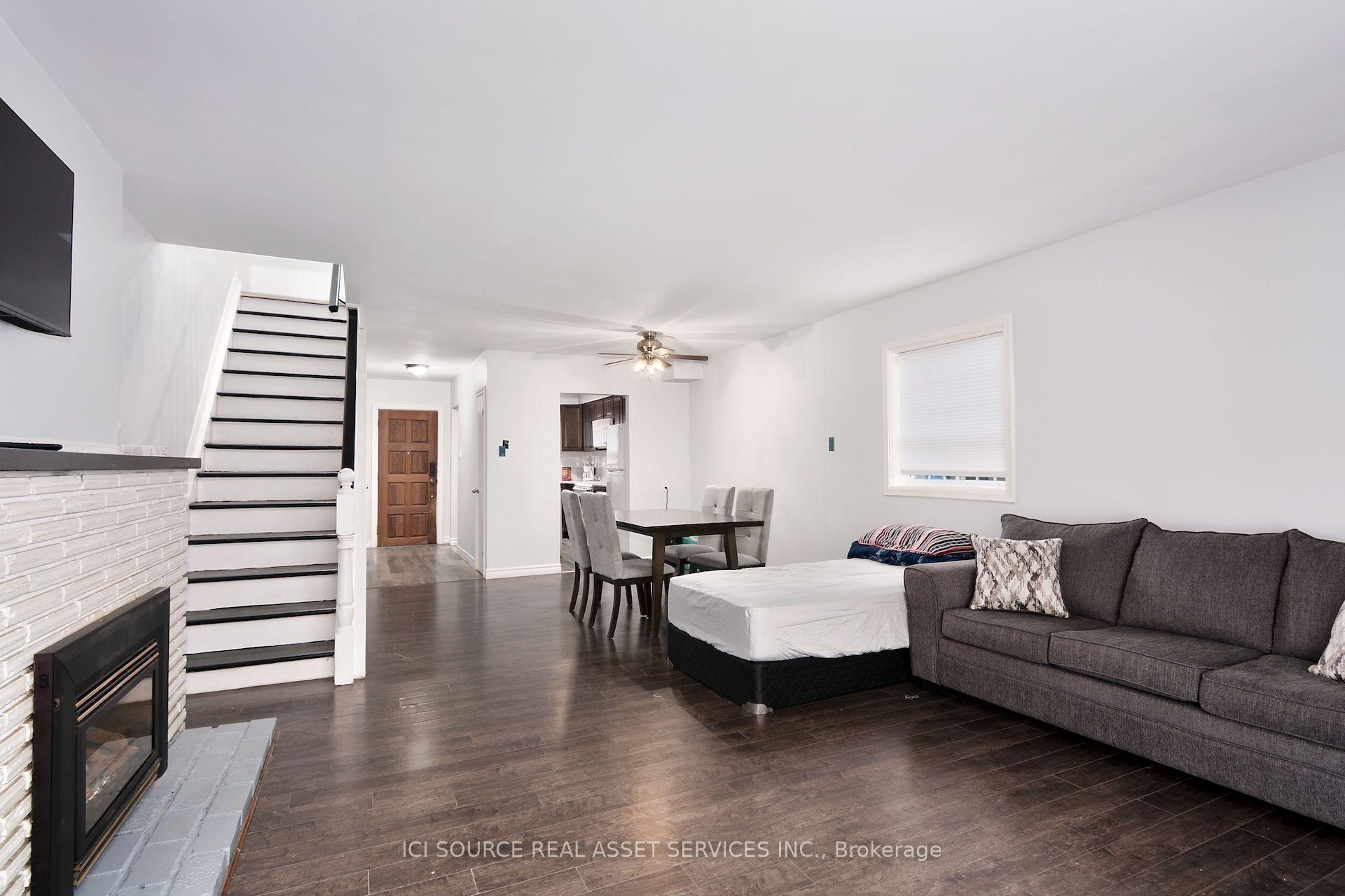 Photo 4 of 1010 Kipps Lane, London, East A — HOMEH
