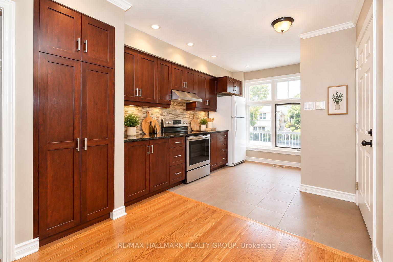 Photo 17 of 144 Springhurst Avenue, Ottawa, Ottawa East — HOMEH