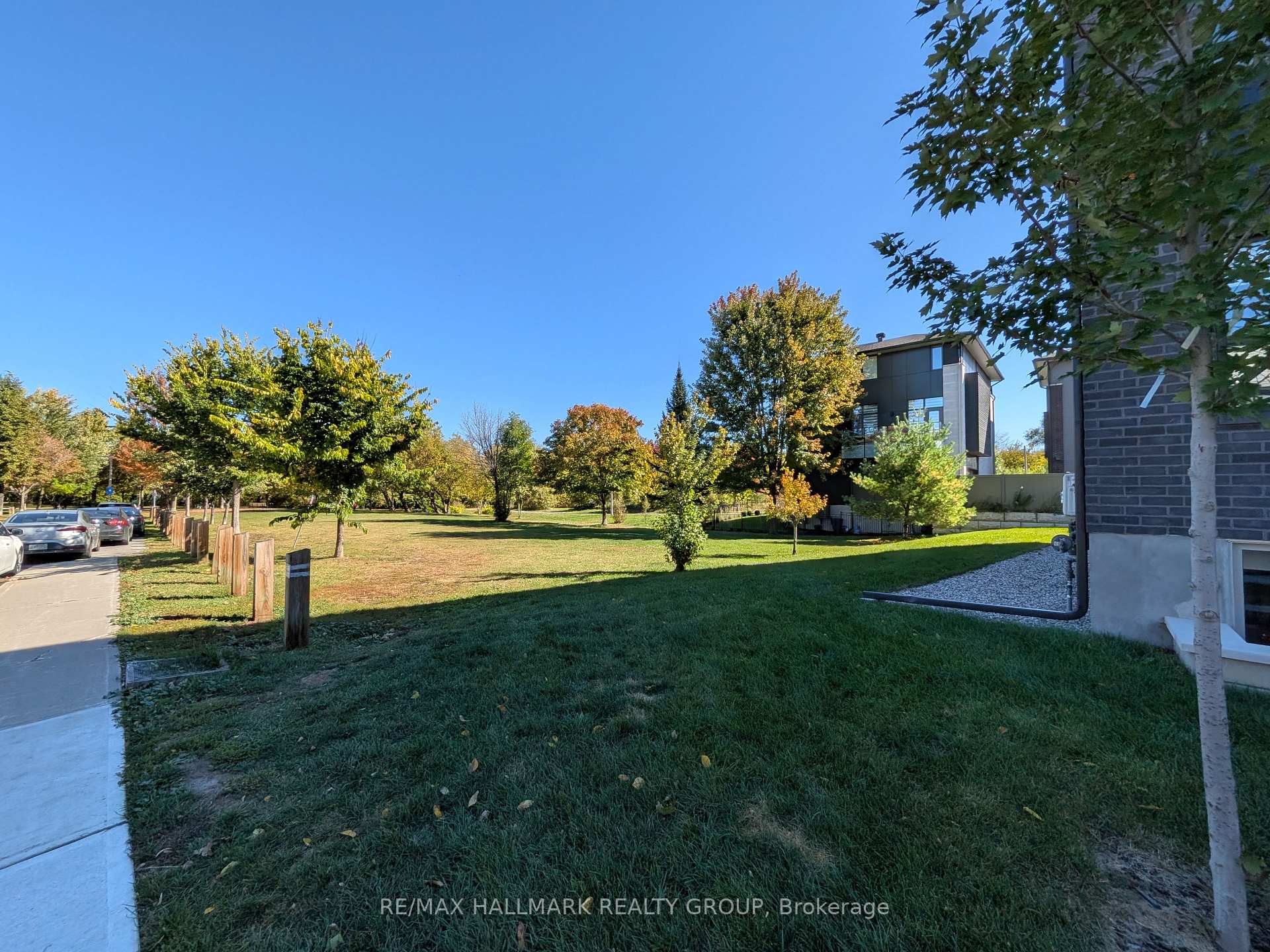 Photo 33 of 144 Springhurst Avenue, Ottawa, Ottawa East — HOMEH